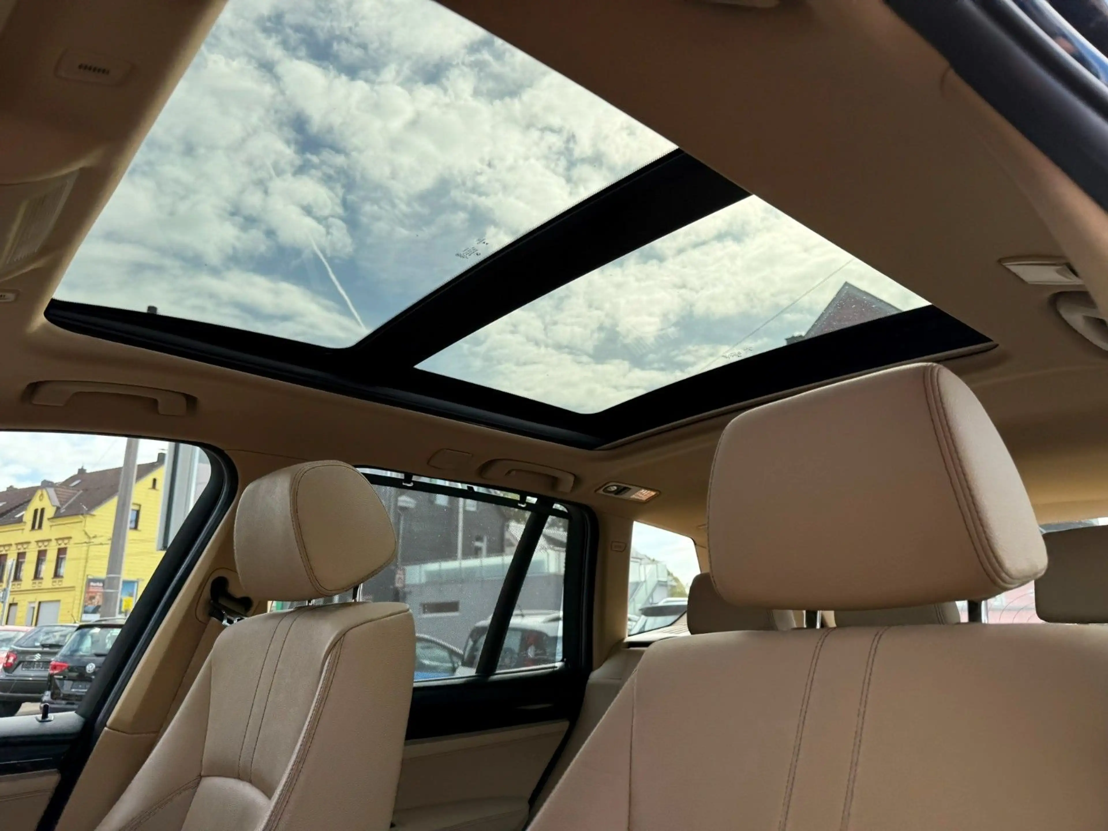 BMW X3 xDrive 20 d Head-Up/Leder/Navi/Pano — photo 12