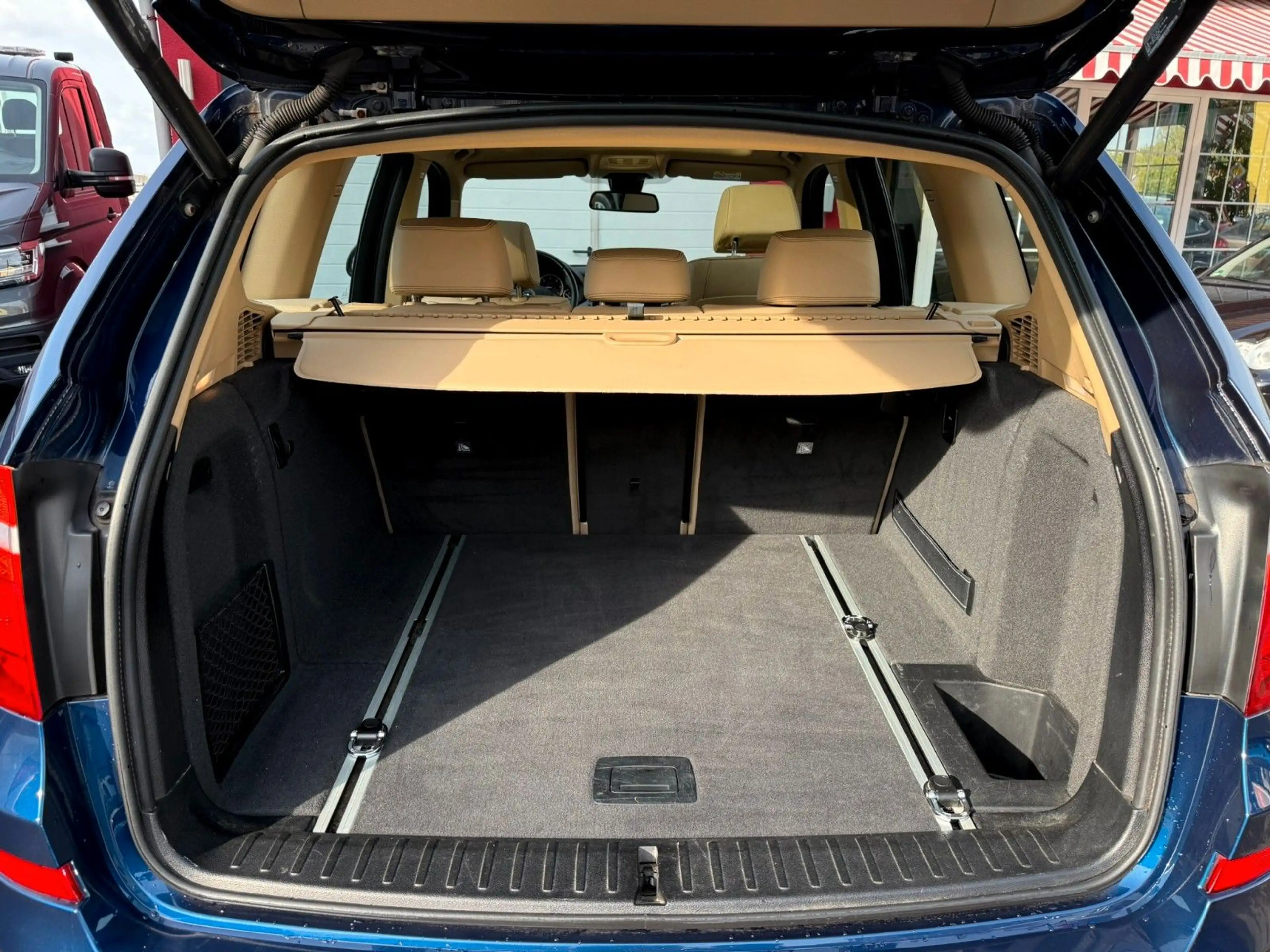 BMW X3 xDrive 20 d Head-Up/Leder/Navi/Pano — photo 14