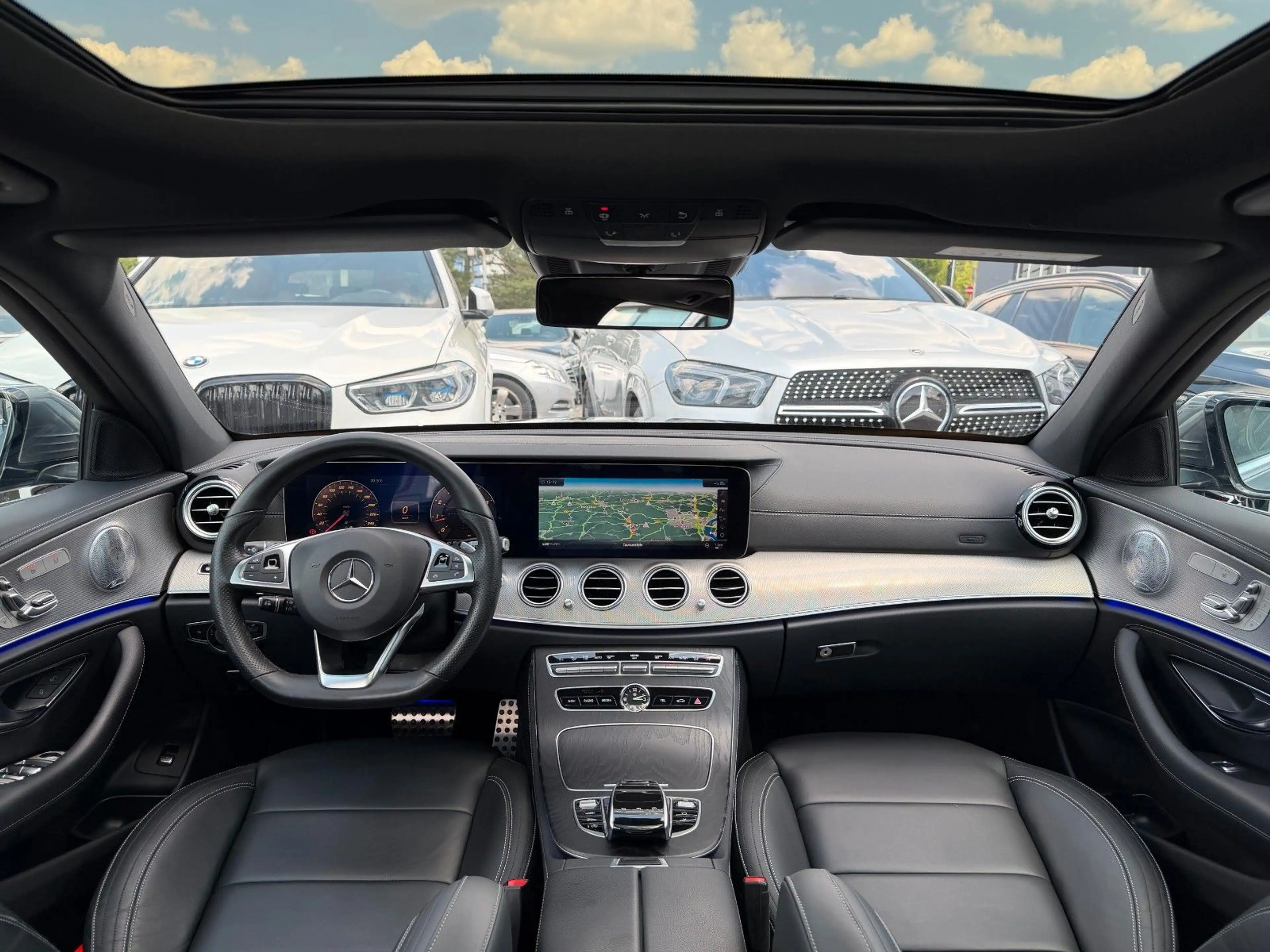 Mercedes-Benz E 400 4M 3x AMG PANO*Airmatic*DISTR+*360°*HUD — photo 10
