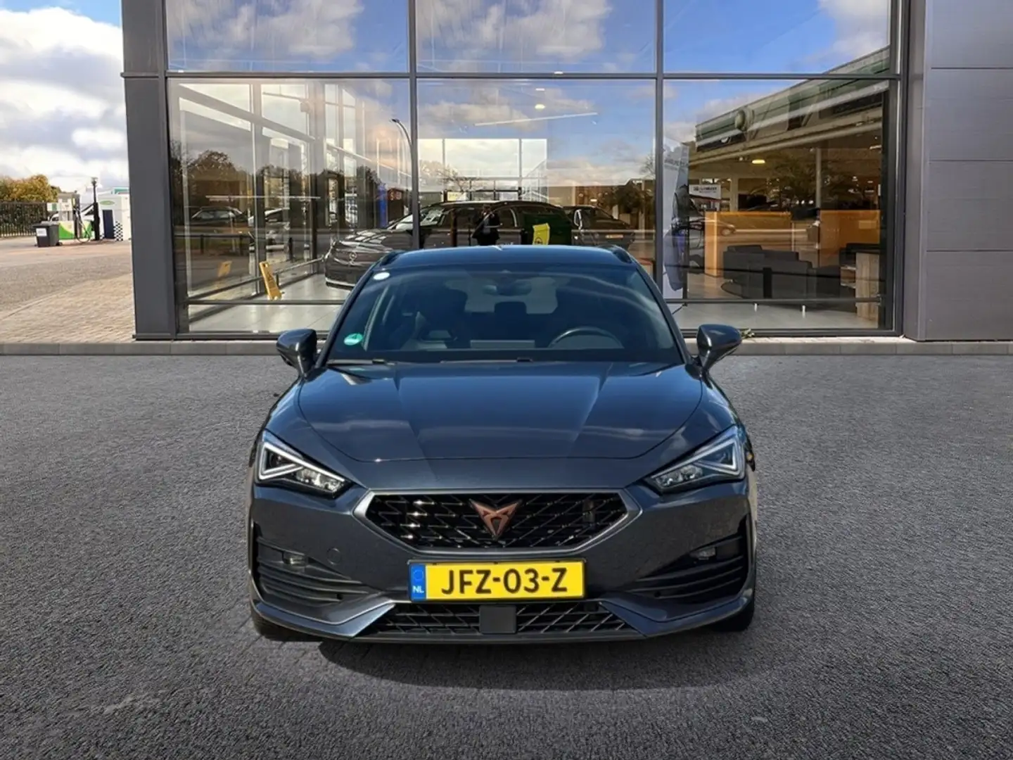 CUPRA Leon Sportstourer 1.4 PHEV VZ Adren. | Sportstoelen | T Grijs - 2