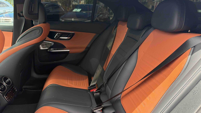 Mercedes-Benz C 400 e 4-Matic PHEV AMG Line (230 kW) — photo 13