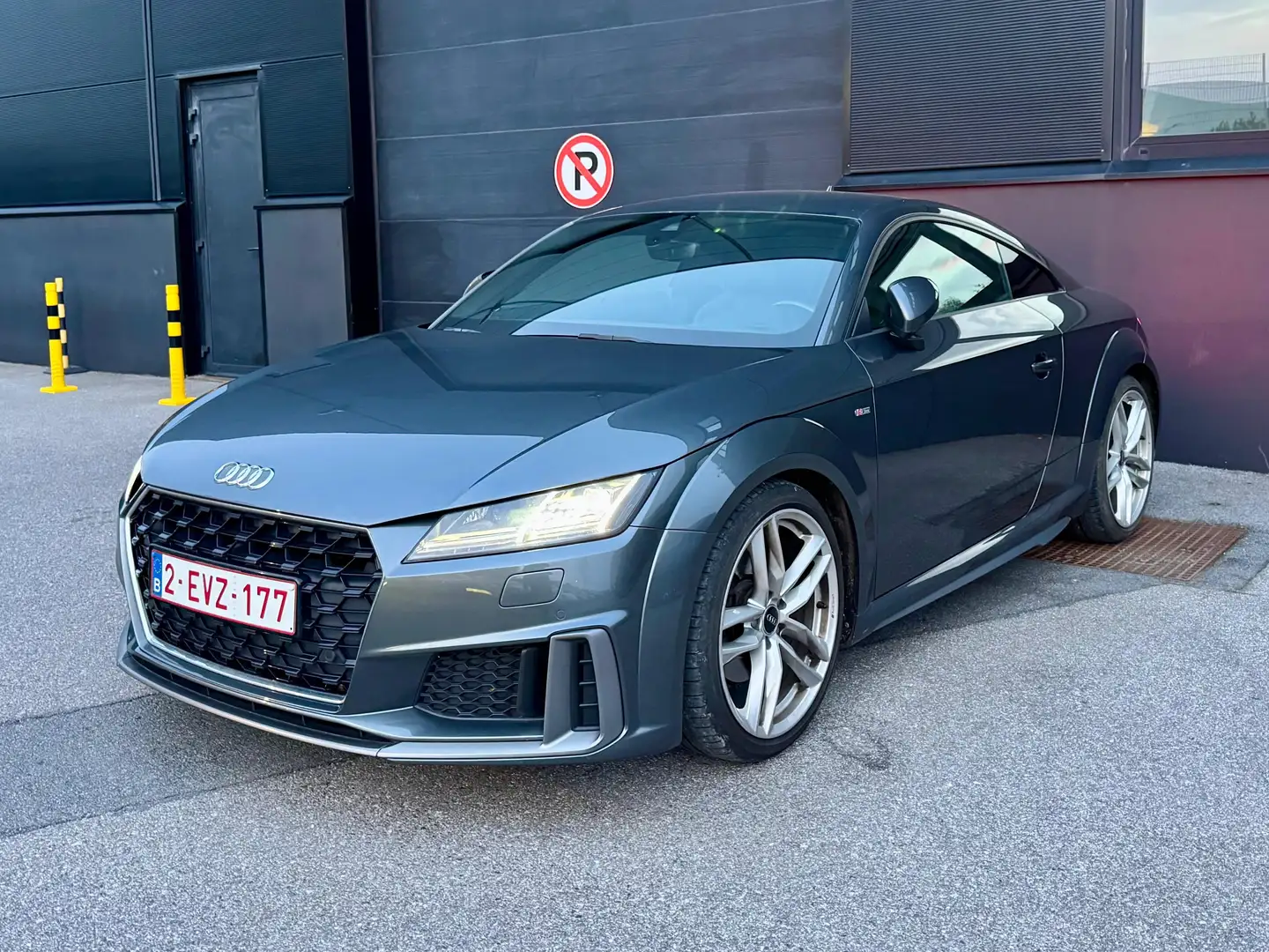 Audi TT TT Coupé 40 TFSI S tronic Gris - 2