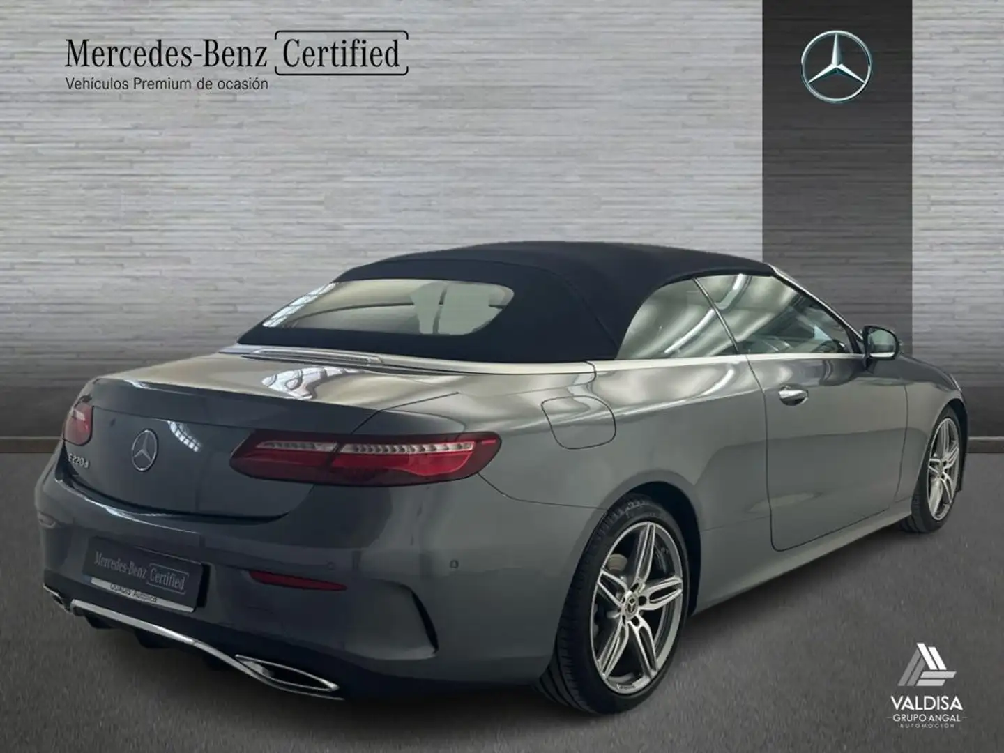 Mercedes-Benz E 220 Cabrio 220d 4Matic - 2