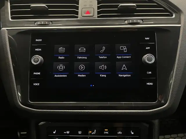 Volkswagen Tiguan view 14