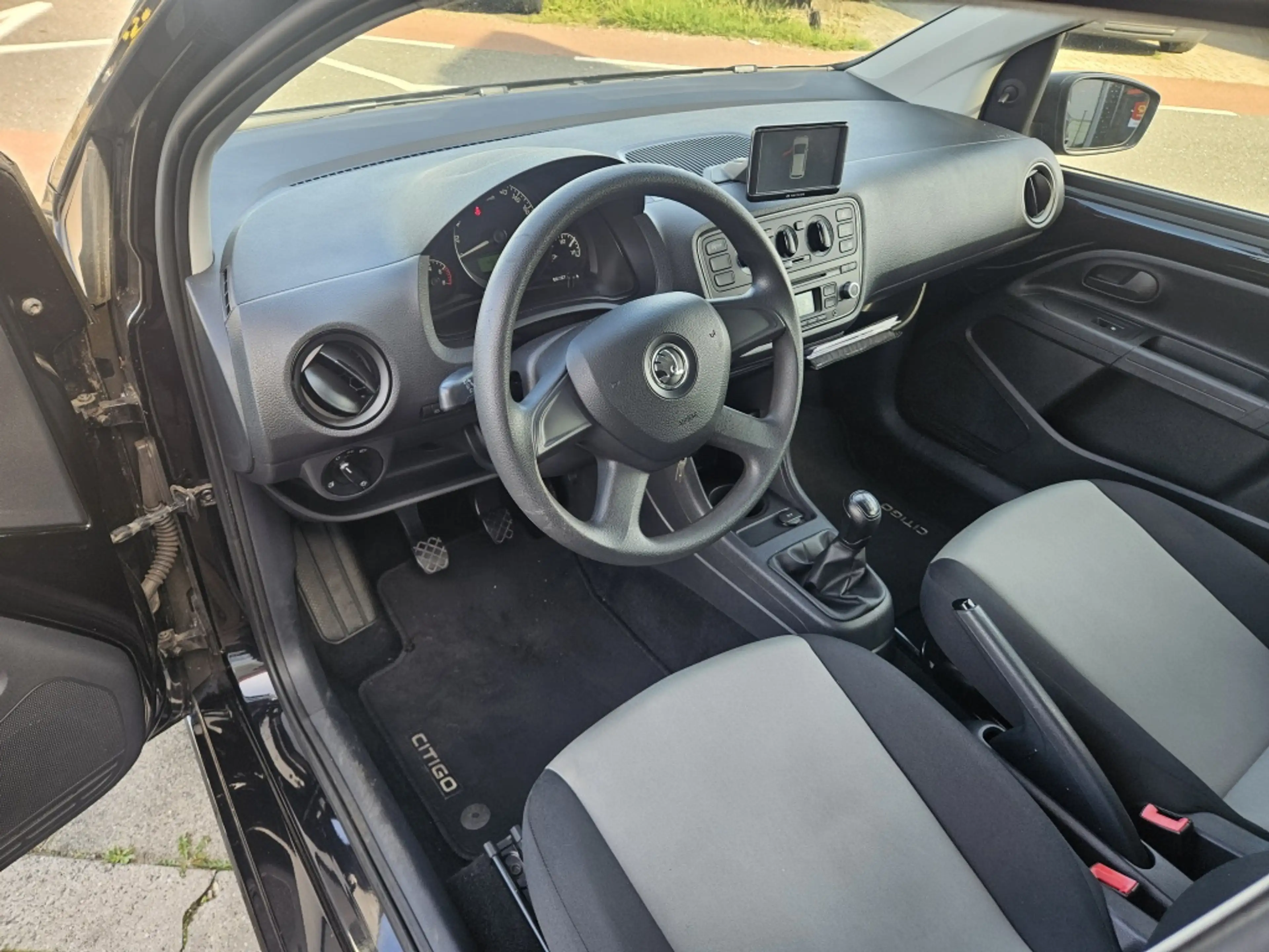 Skoda Citigo 1.0 Grt. Arctic — photo 11
