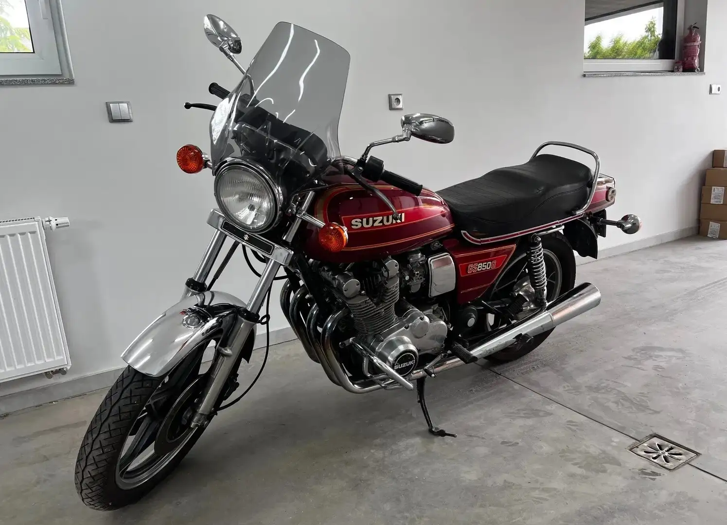 Suzuki GS 850 G Rood - 1