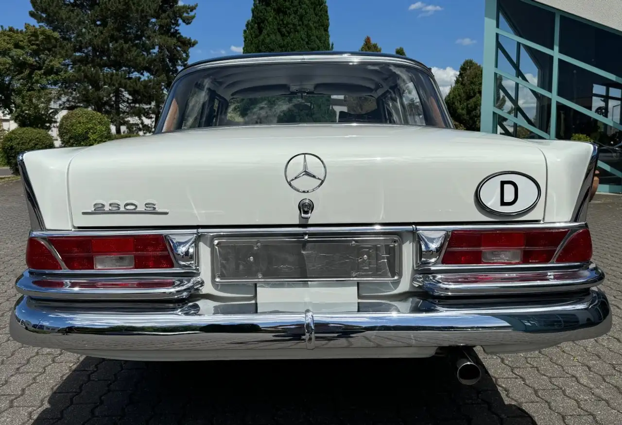 Mercedes-Benz 230 S sehr guter Zustand, foto 5