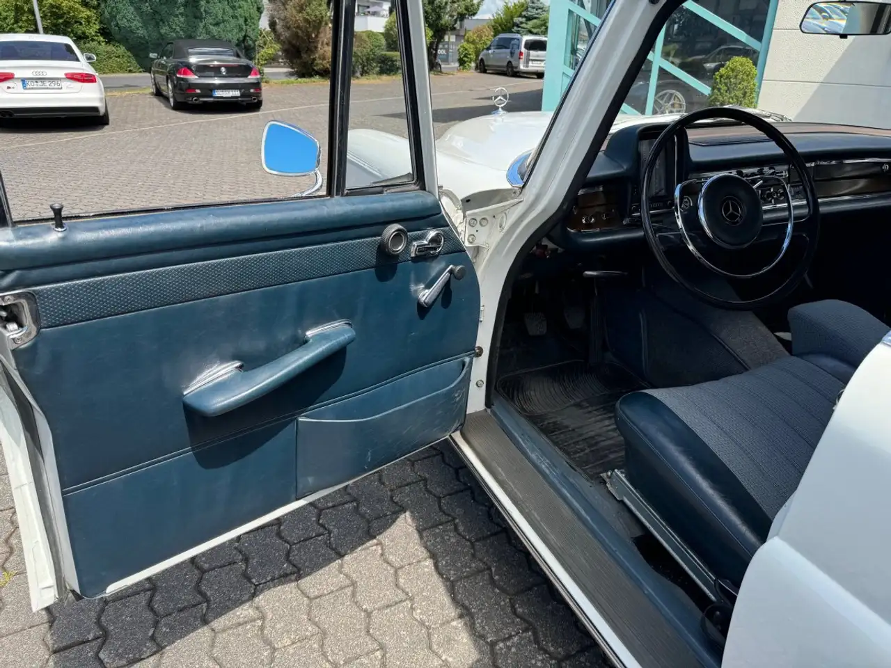 Mercedes-Benz 230 S sehr guter Zustand, foto 8