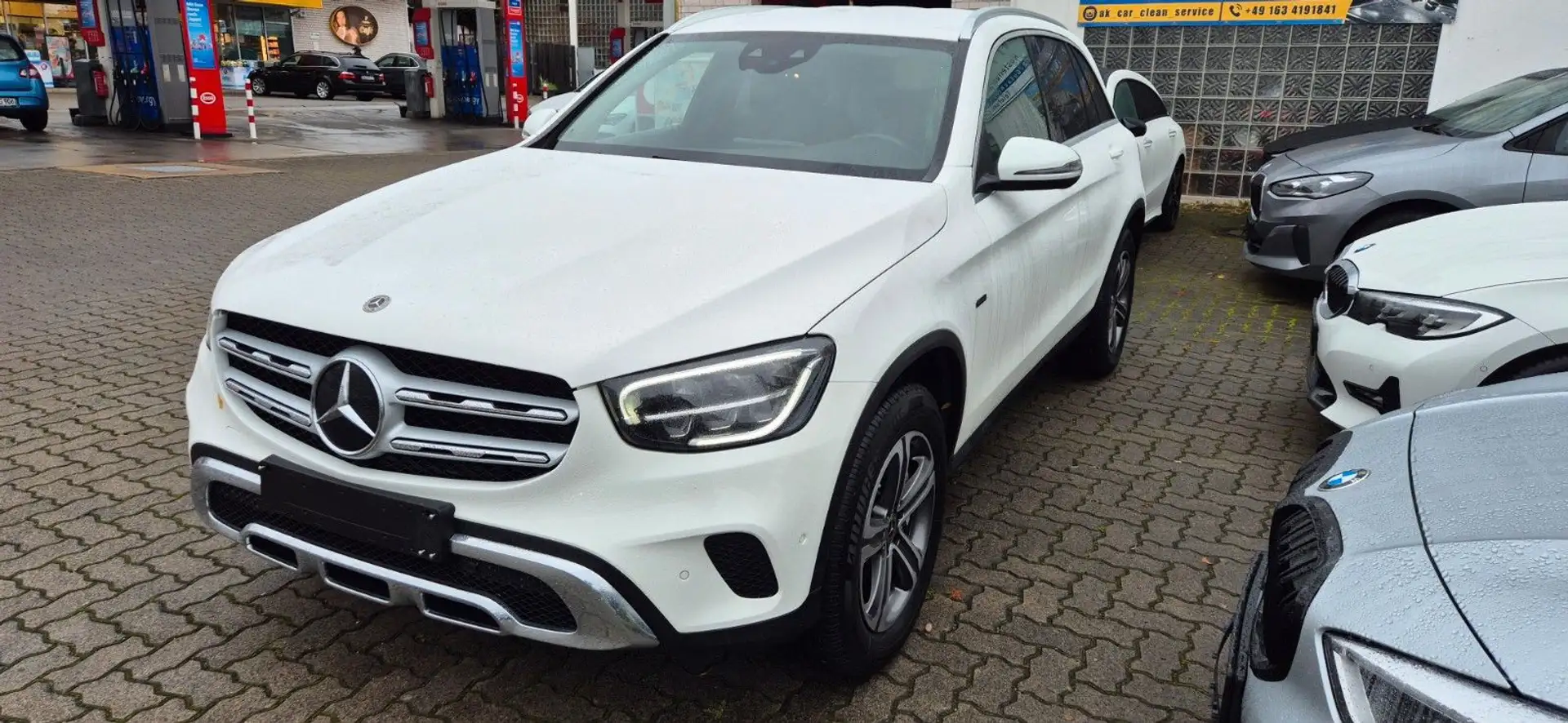 Mercedes-Benz GLC 300 e 4Matic/High-End/Business/Kamera/MBUX Blanc - 2