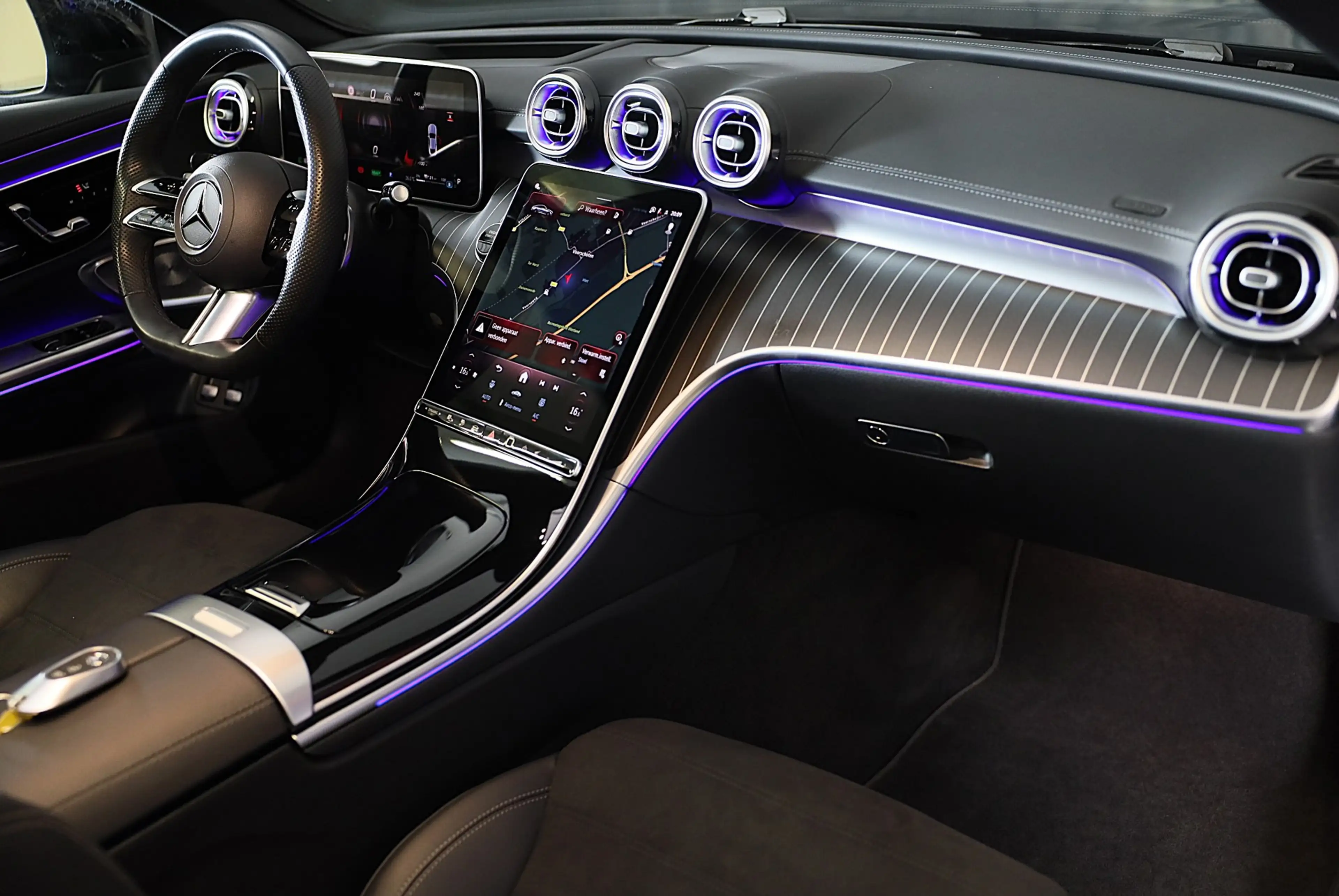 Mercedes-Benz CLE 300 Coupé e AMG 53 Look / Head Up / Burmester / 360 Ca — photo 6