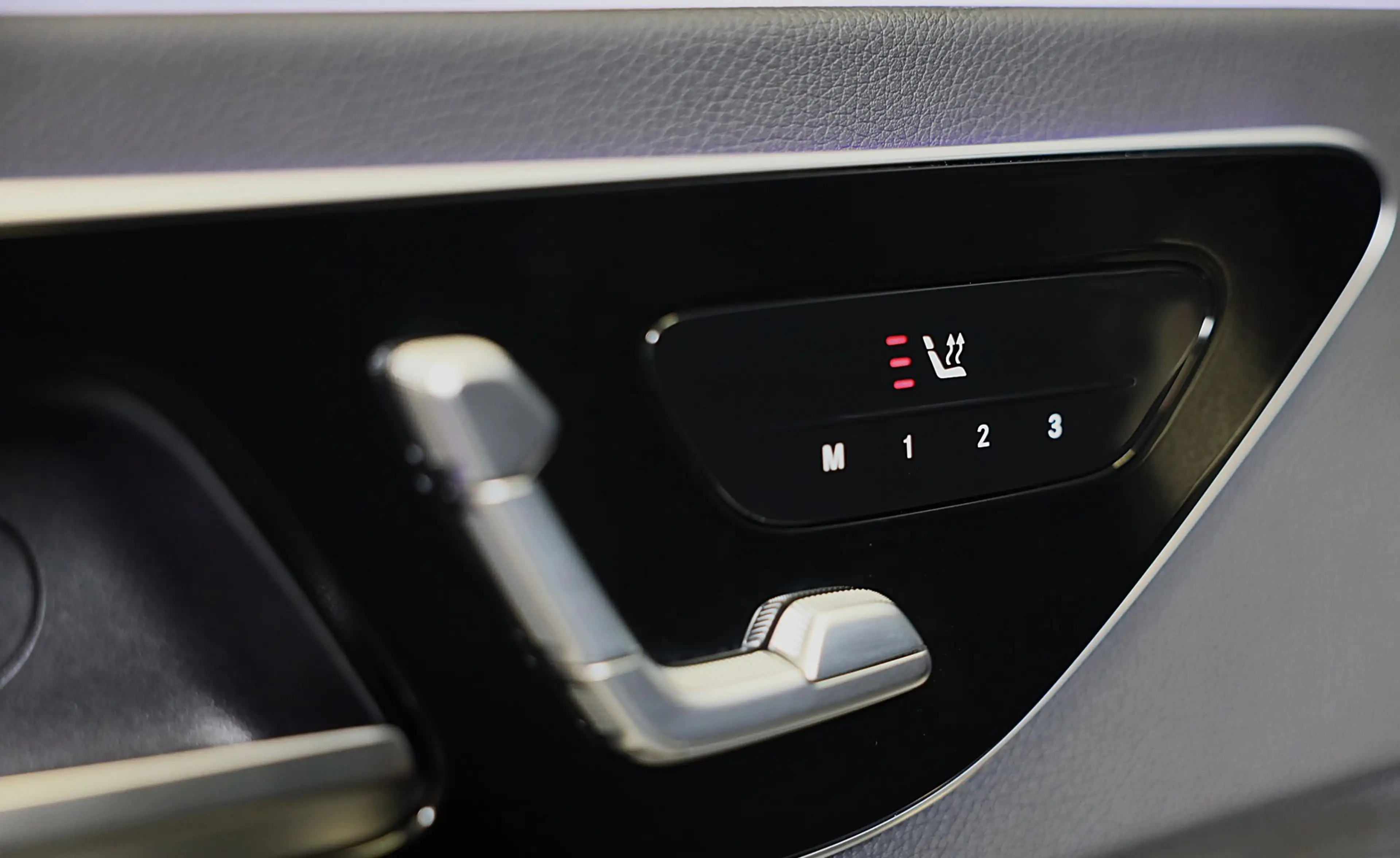 Mercedes-Benz CLE 300 Coupé e AMG 53 Look / Head Up / Burmester / 360 Ca — photo 12