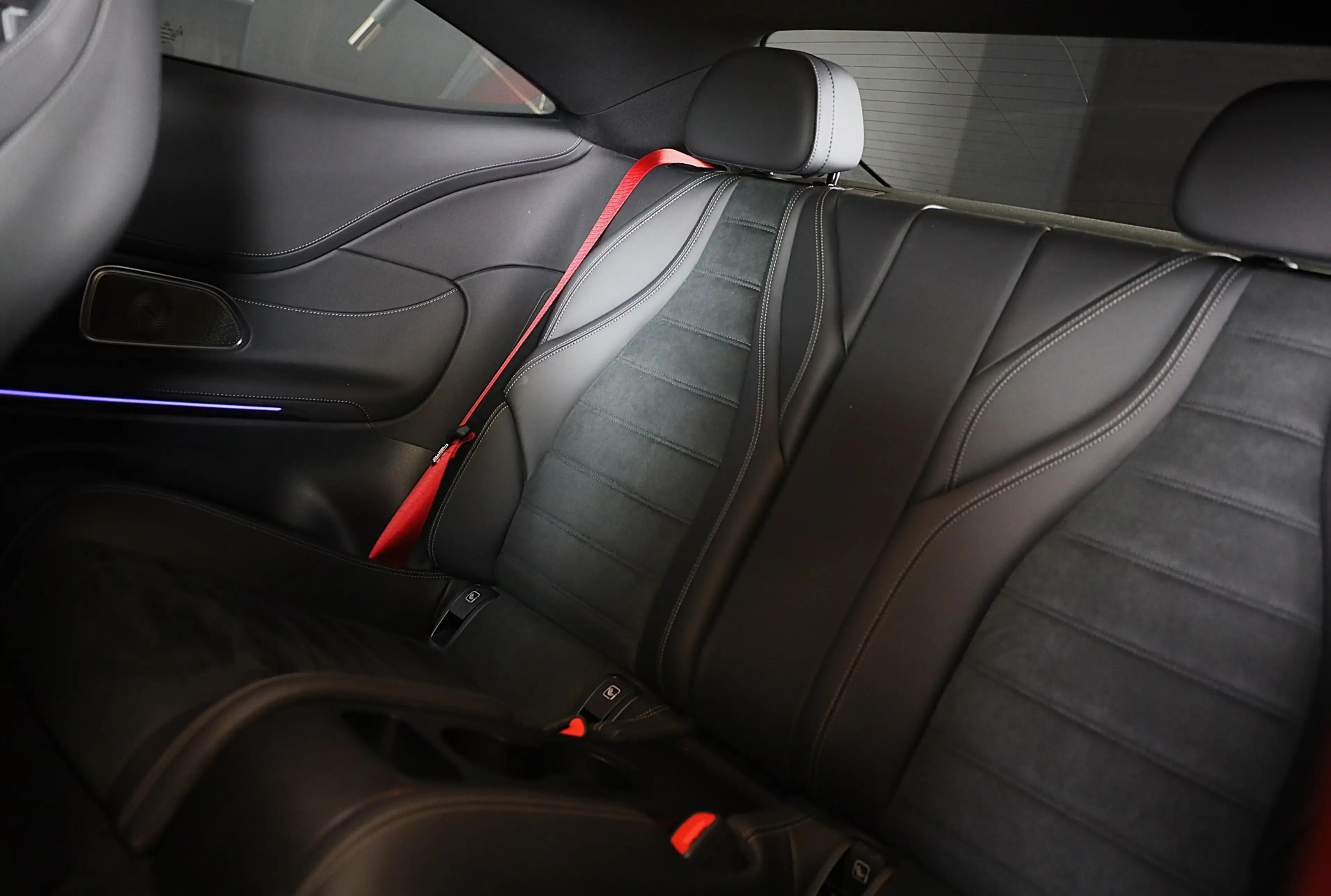 Mercedes-Benz CLE 300 Coupé e AMG 53 Look / Head Up / Burmester / 360 Ca — photo 18