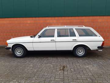 TD - 123 Kombi - traumhafter Zustand