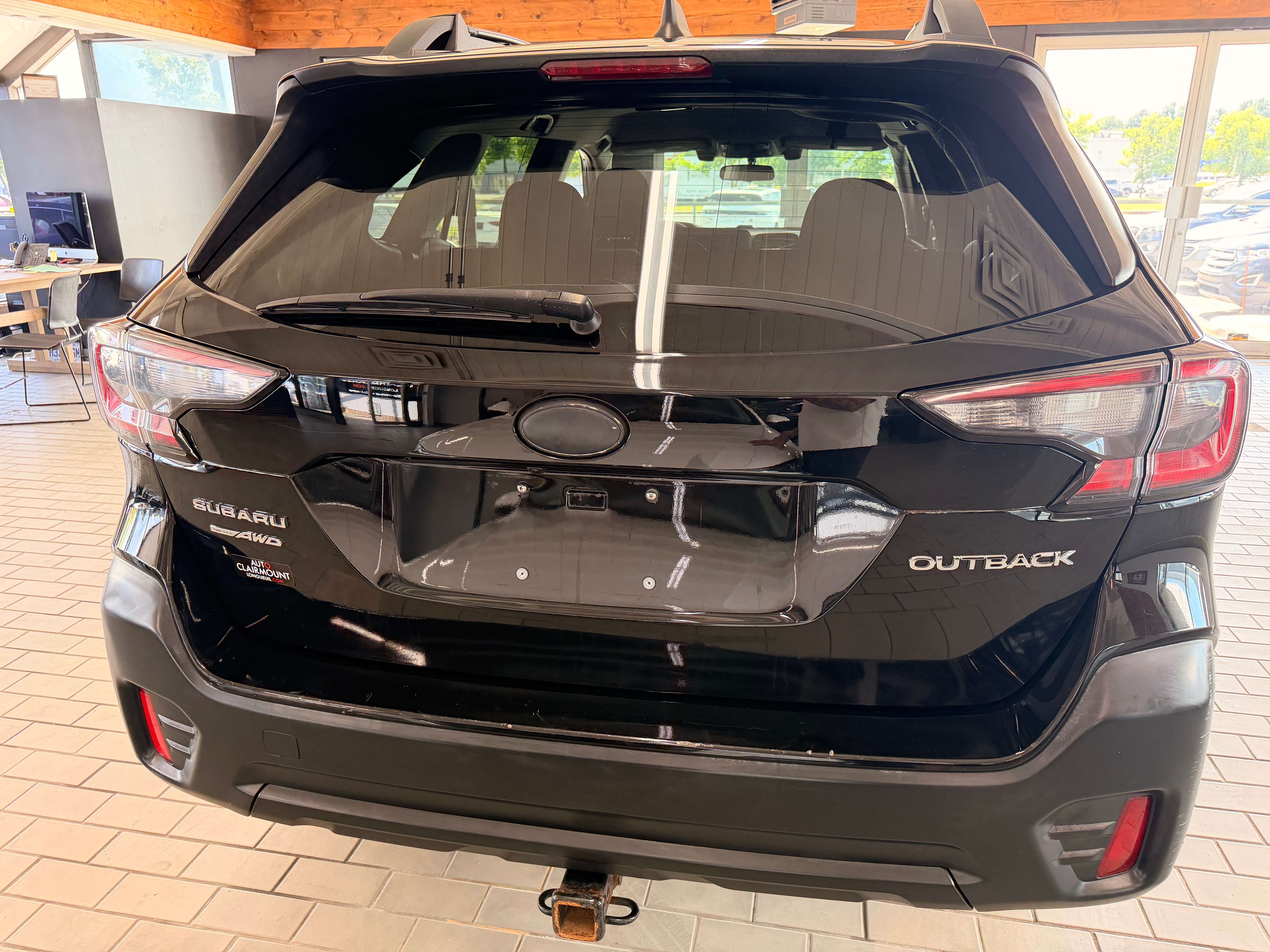 2020 Subaru Outback Convenience - Image 3