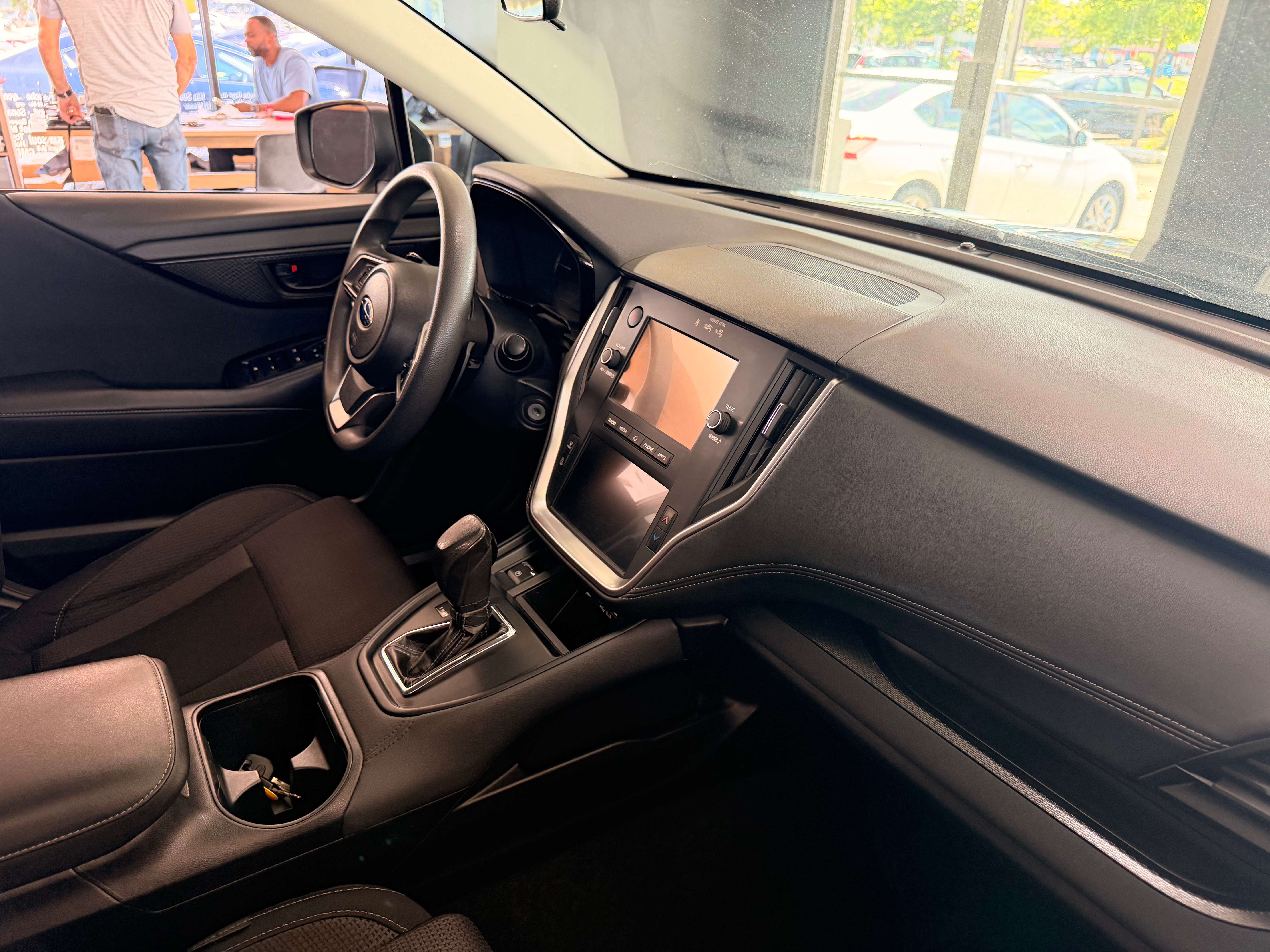 2020 Subaru Outback Convenience - Image 8