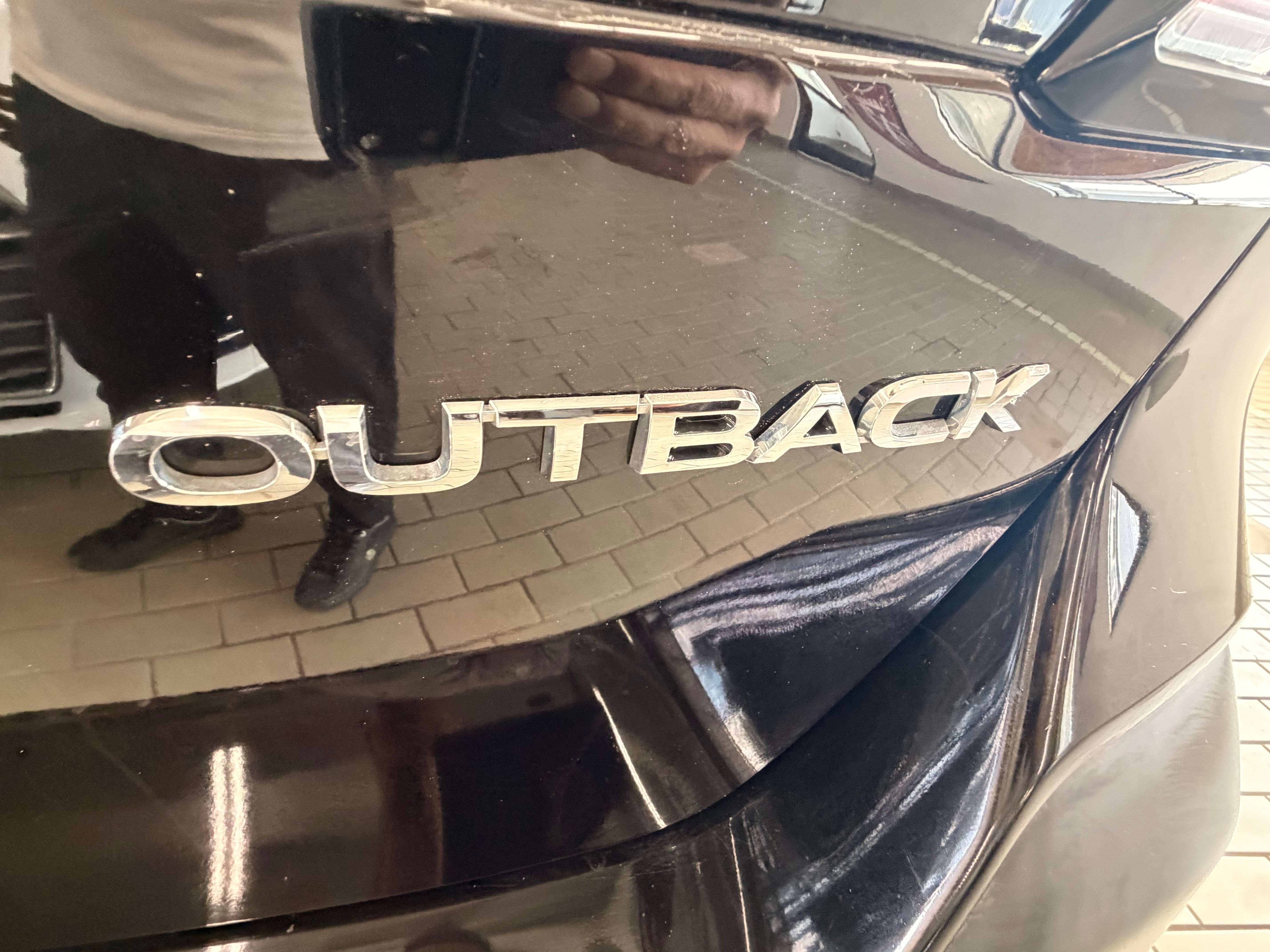 2020 Subaru Outback Convenience - Image 11