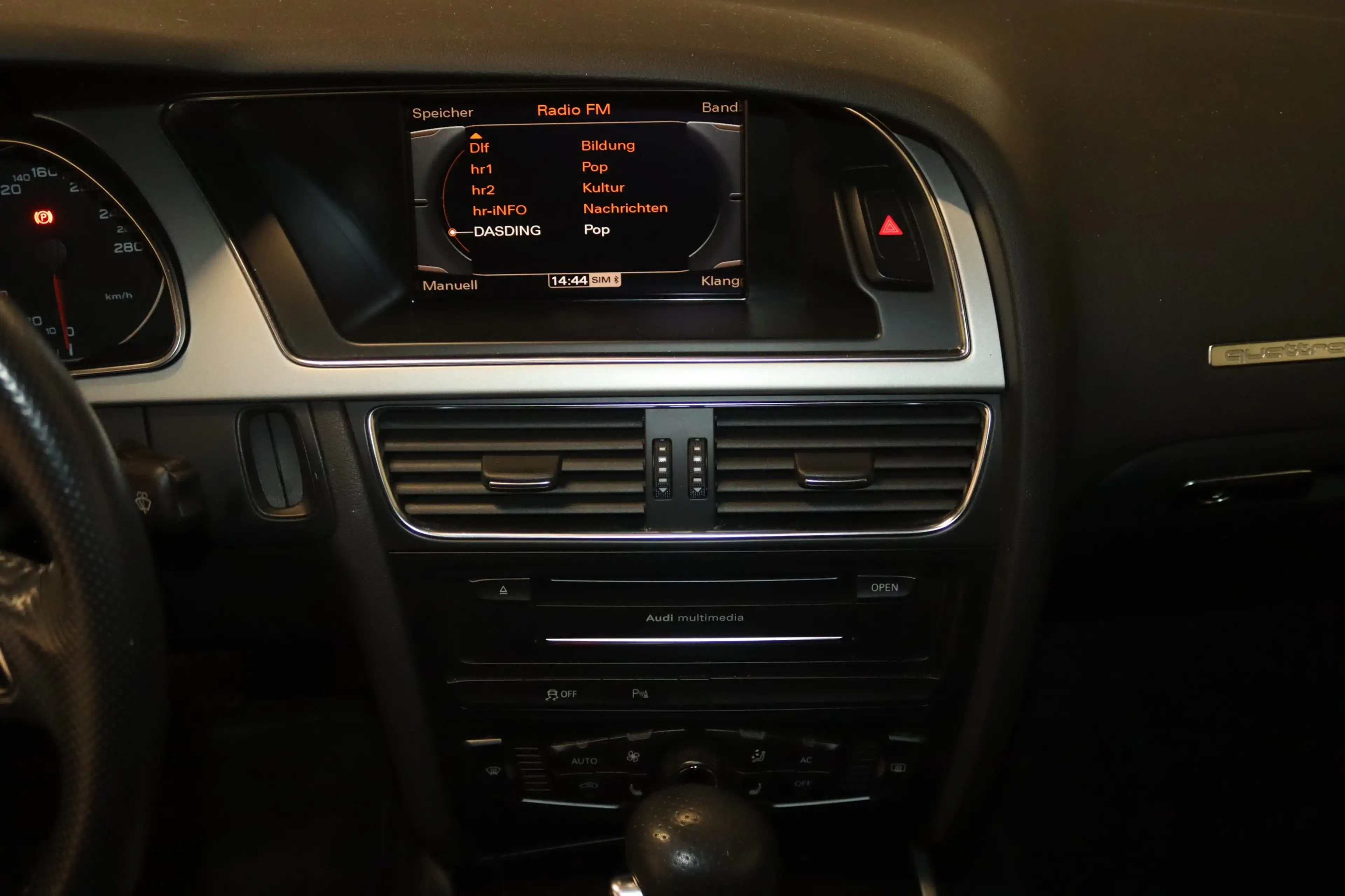 Audi A5 Cabrio 3.0 TDI S line qu.-XENON-NAV-SHZ-ROTOR — photo 7