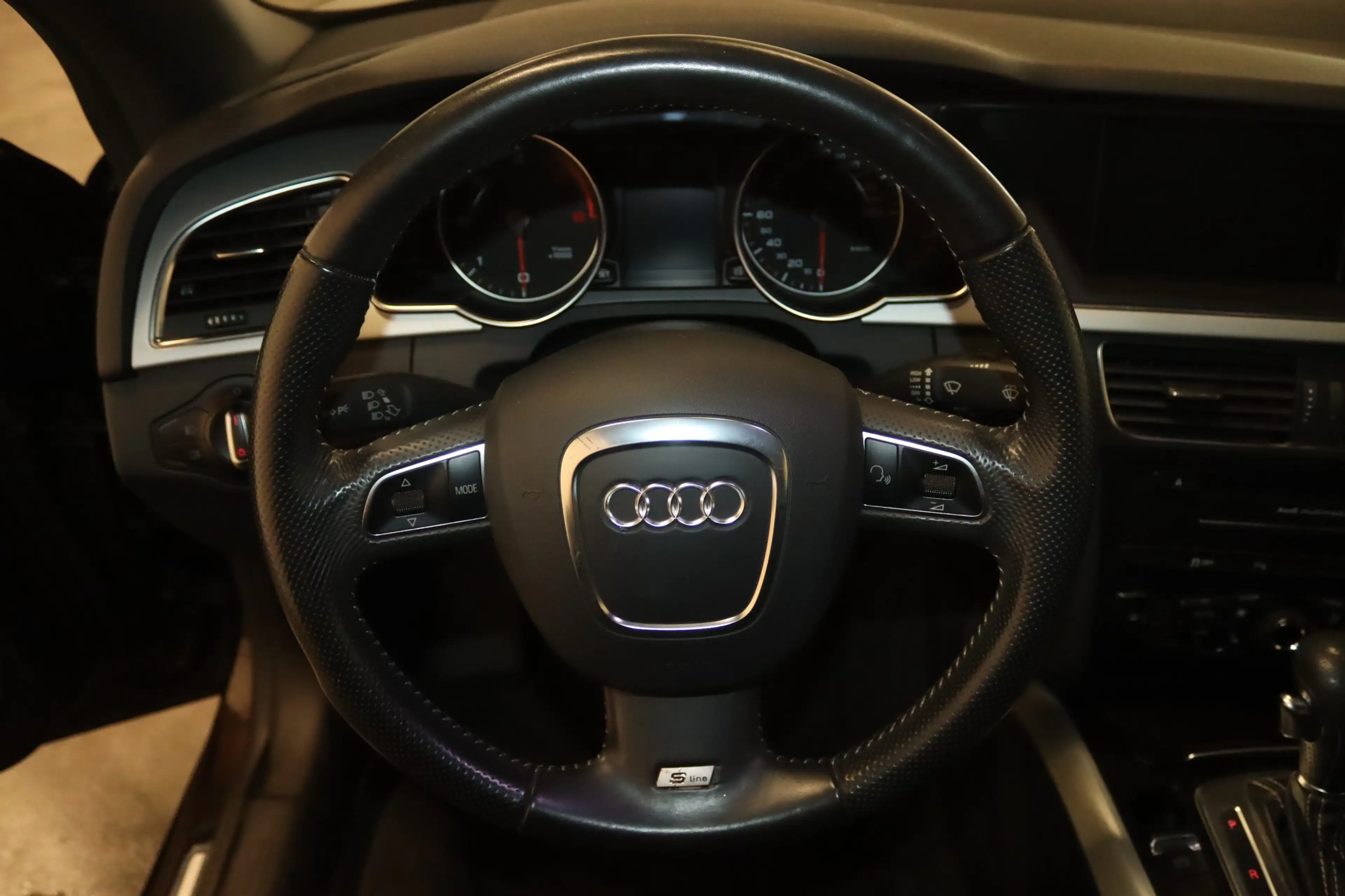Audi A5 Cabrio 3.0 TDI S line qu.-XENON-NAV-SHZ-ROTOR — photo 6