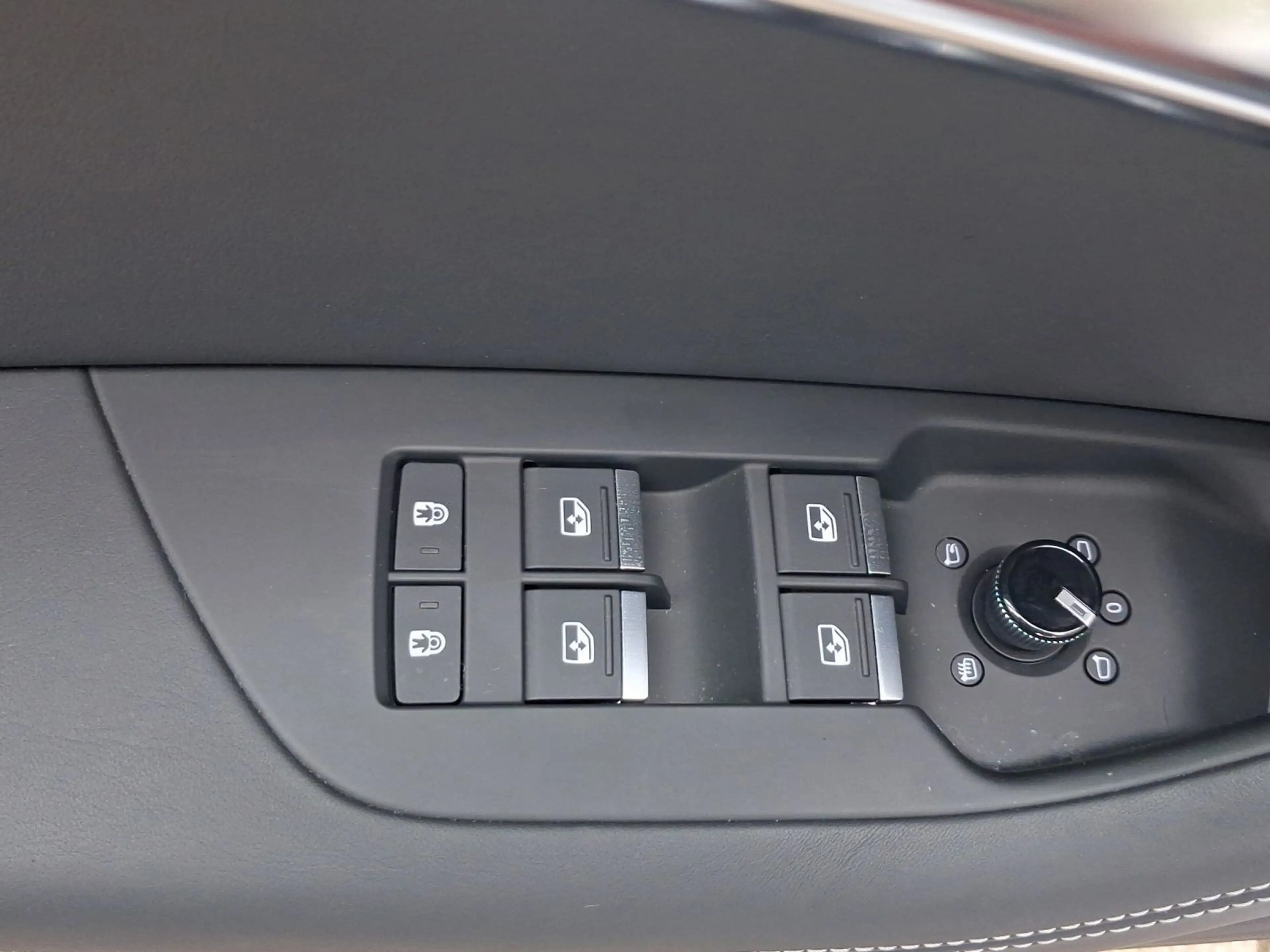 Audi S6 TDI Q HD-MATRIX AHK PANO BuO PRIVACY — photo 8