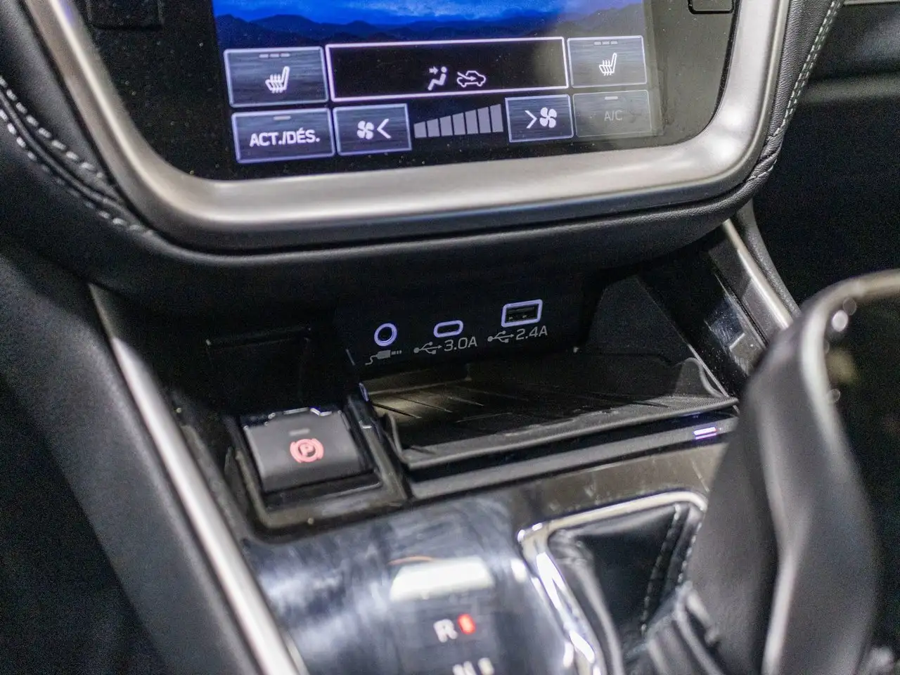 Subaru OUTBACK снимка Subaru OUTBACK
