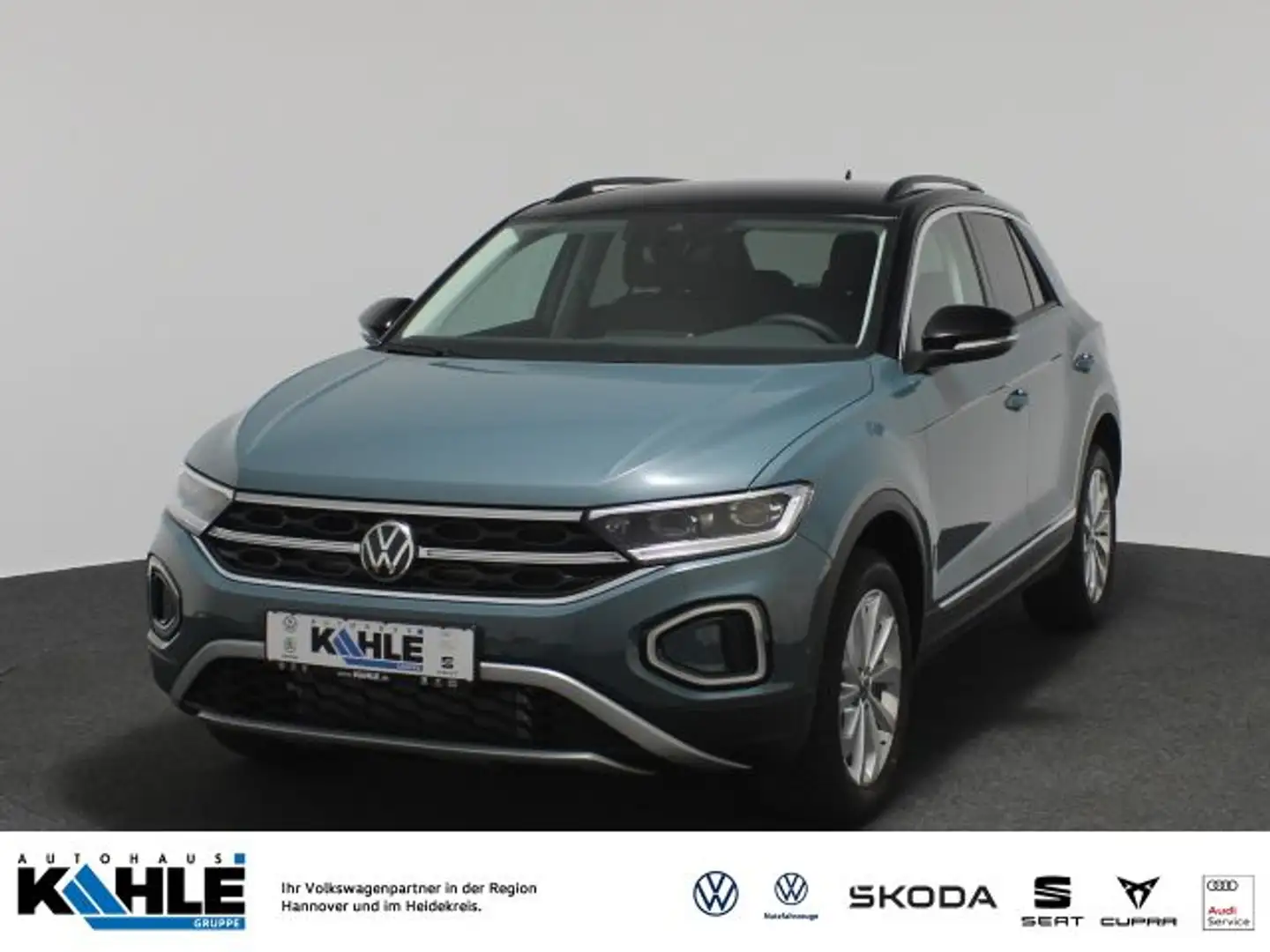 Volkswagen T-Roc Style 1.5TSI IQ.LIGHT Navi AHK SHZ RFK PDC Schwarz - 1