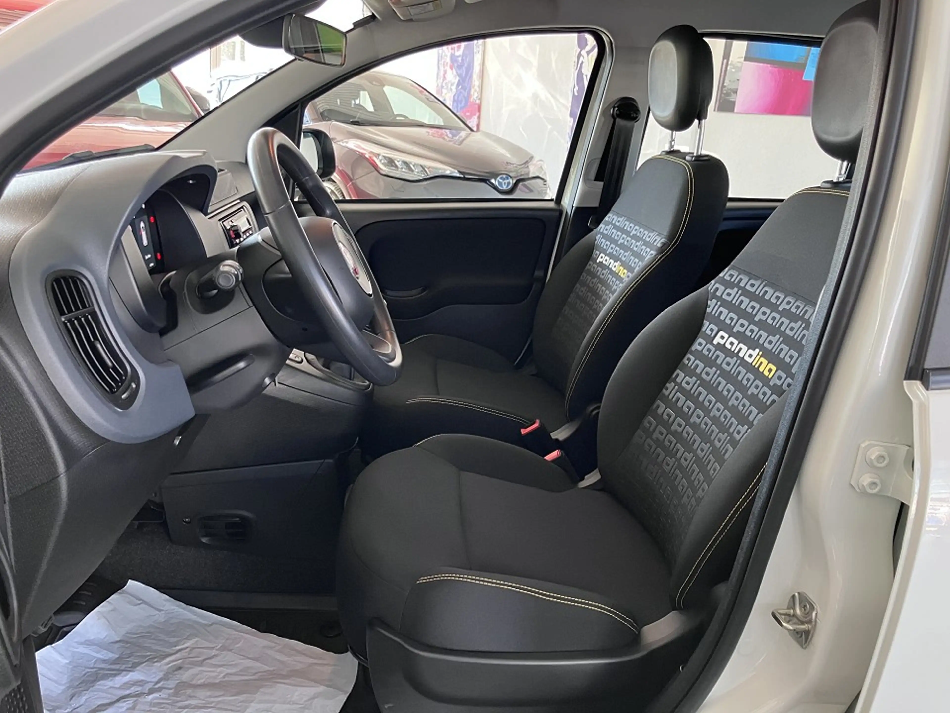 Fiat Panda 1.0 Mild Hybrid Base - PDC/ Klima / Radio — photo 6