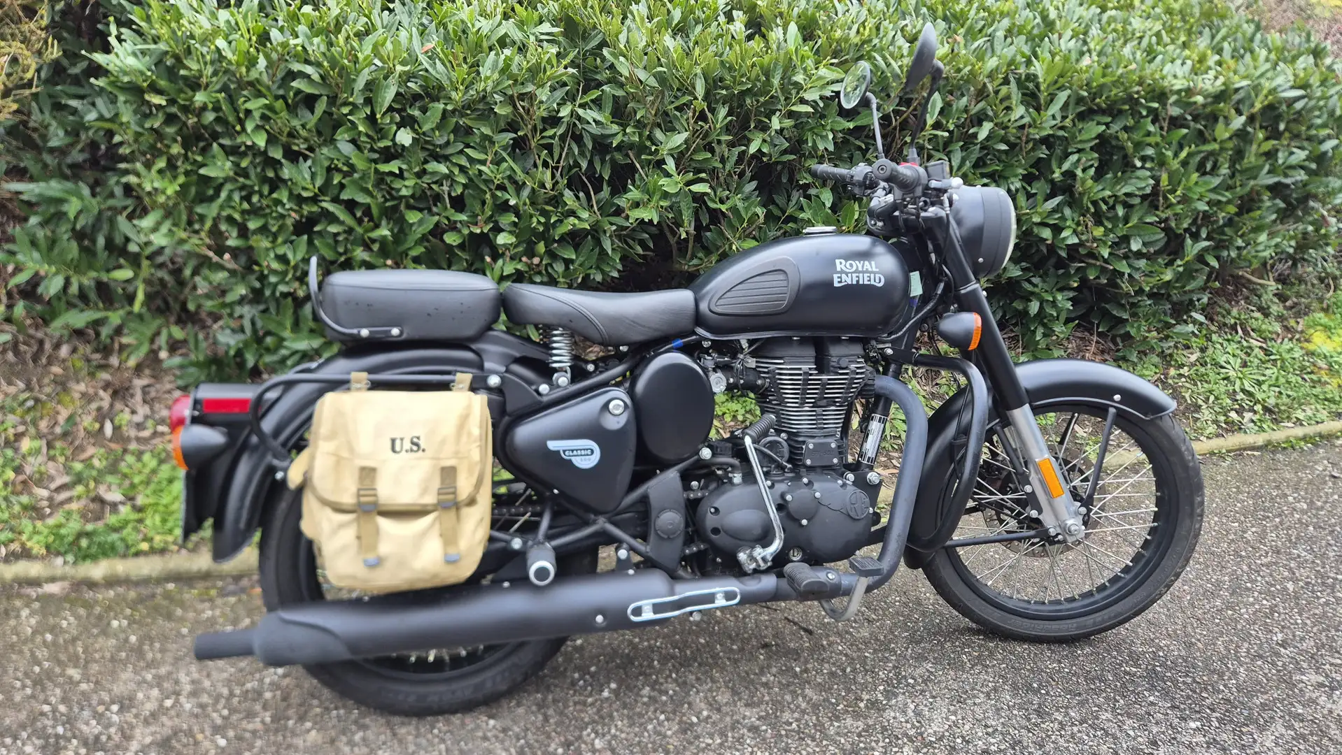Royal Enfield Bullet 500 Negro - 2