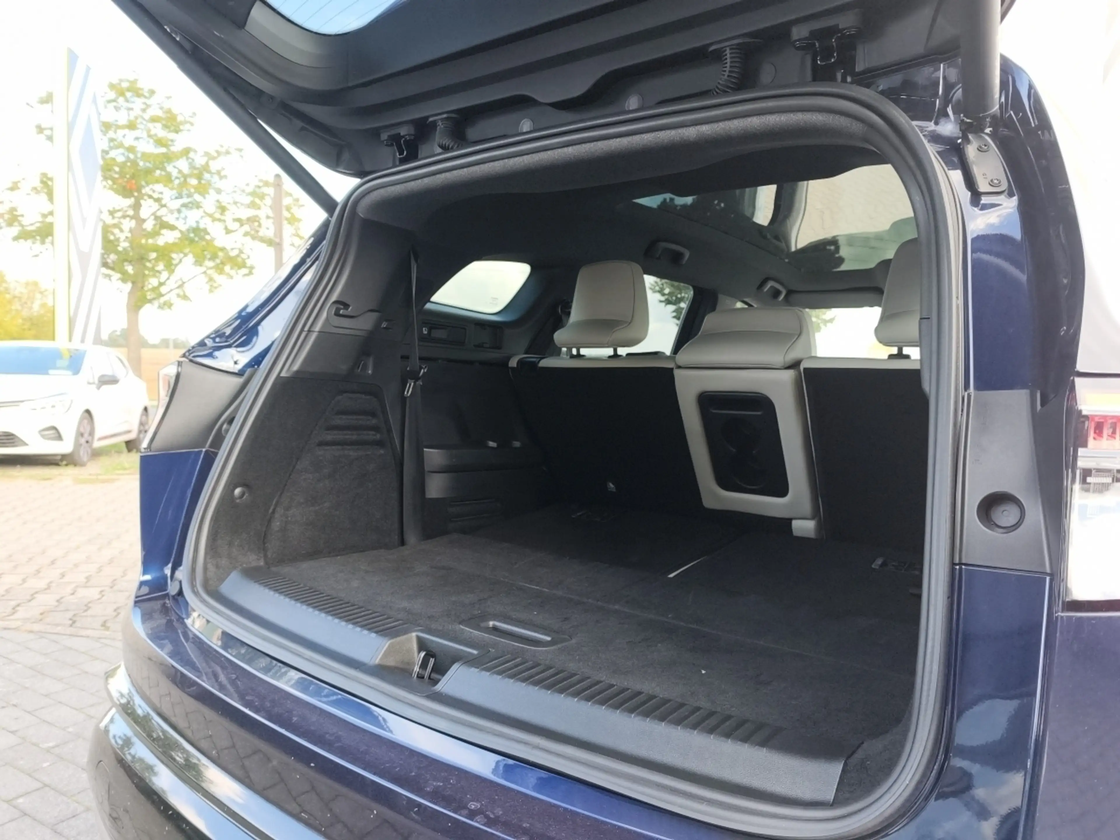 Renault Espace 6 Iconic E-Tech Full Hybrid 200 — photo 13