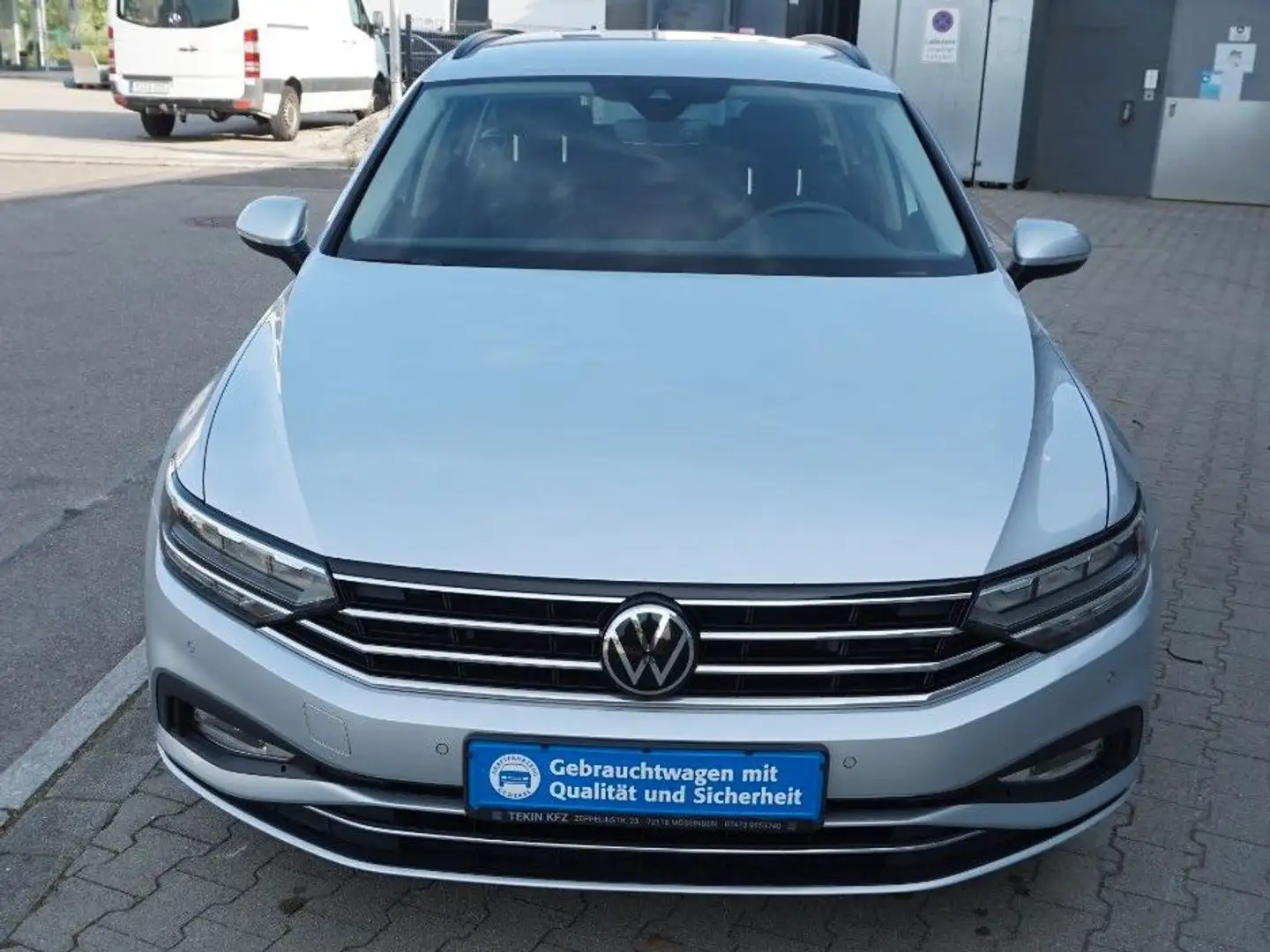Volkswagen Passat Variant Business Silber - 2