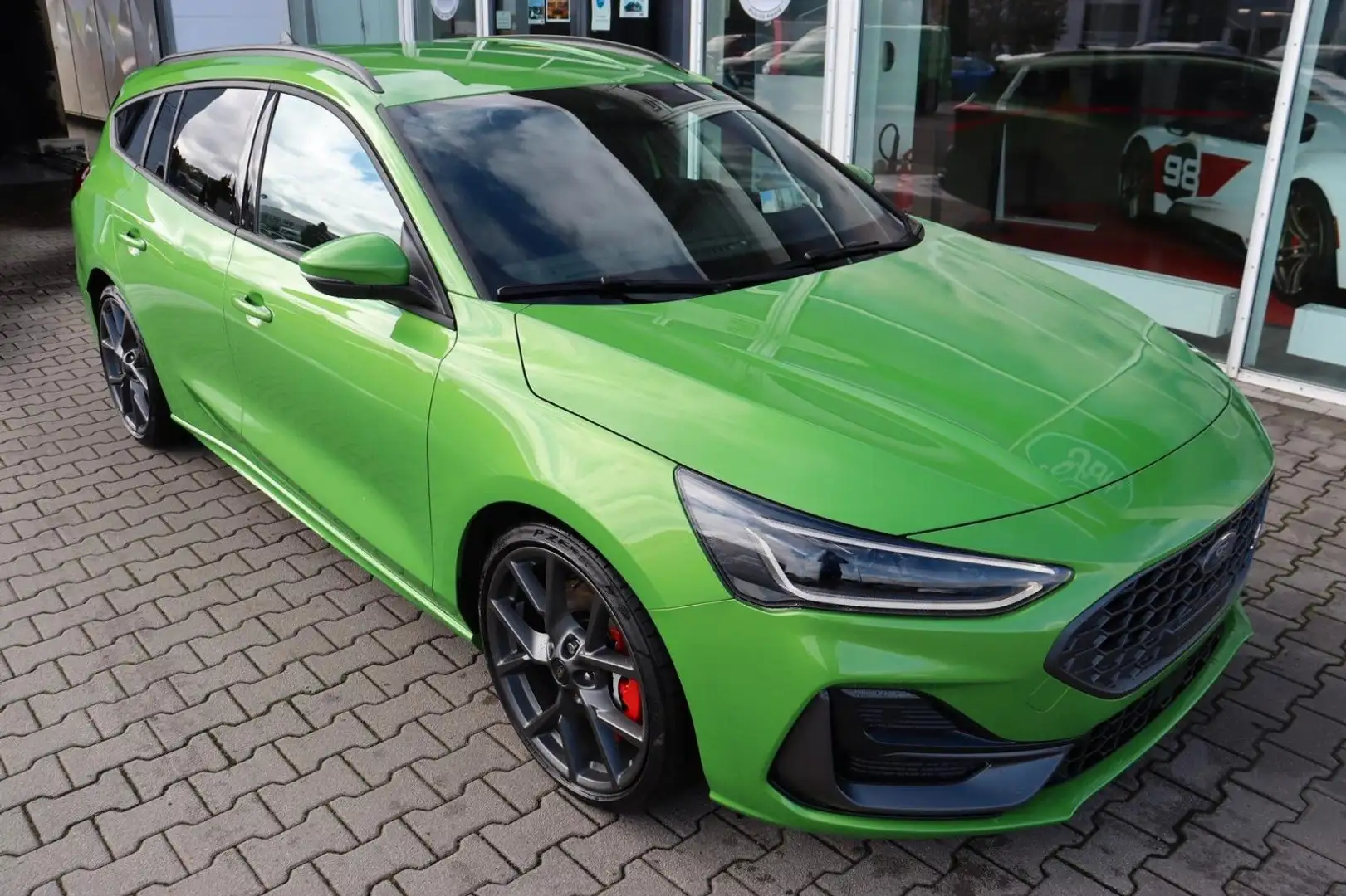 Ford Focus ST Turnier X 2.3 Automatik 4,99% FIN* AHK Verde - 2