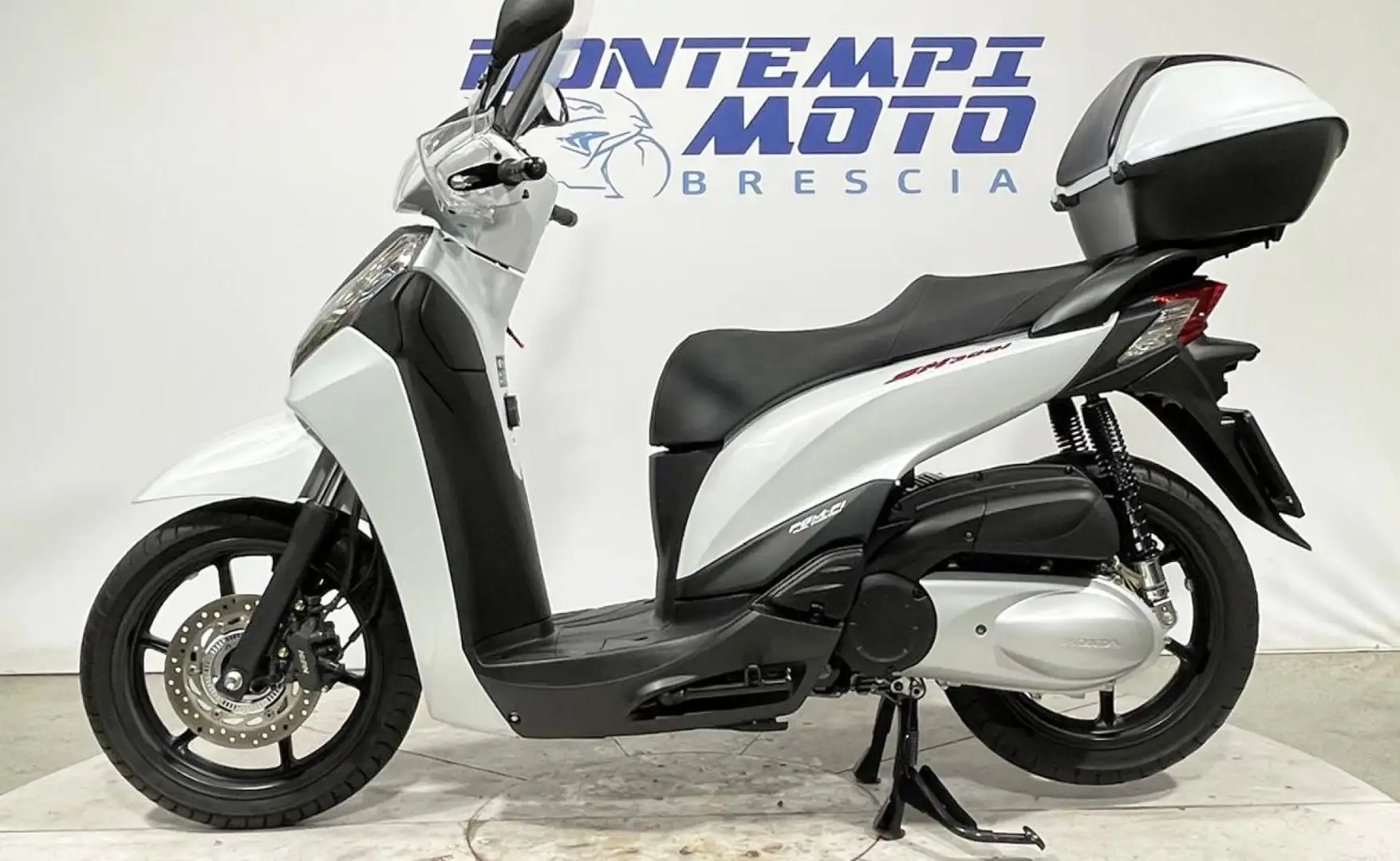 Honda SH 300 i 2012 + BAULETTO HONDA -- SOLO 1800 KM !!! Bianco - 2