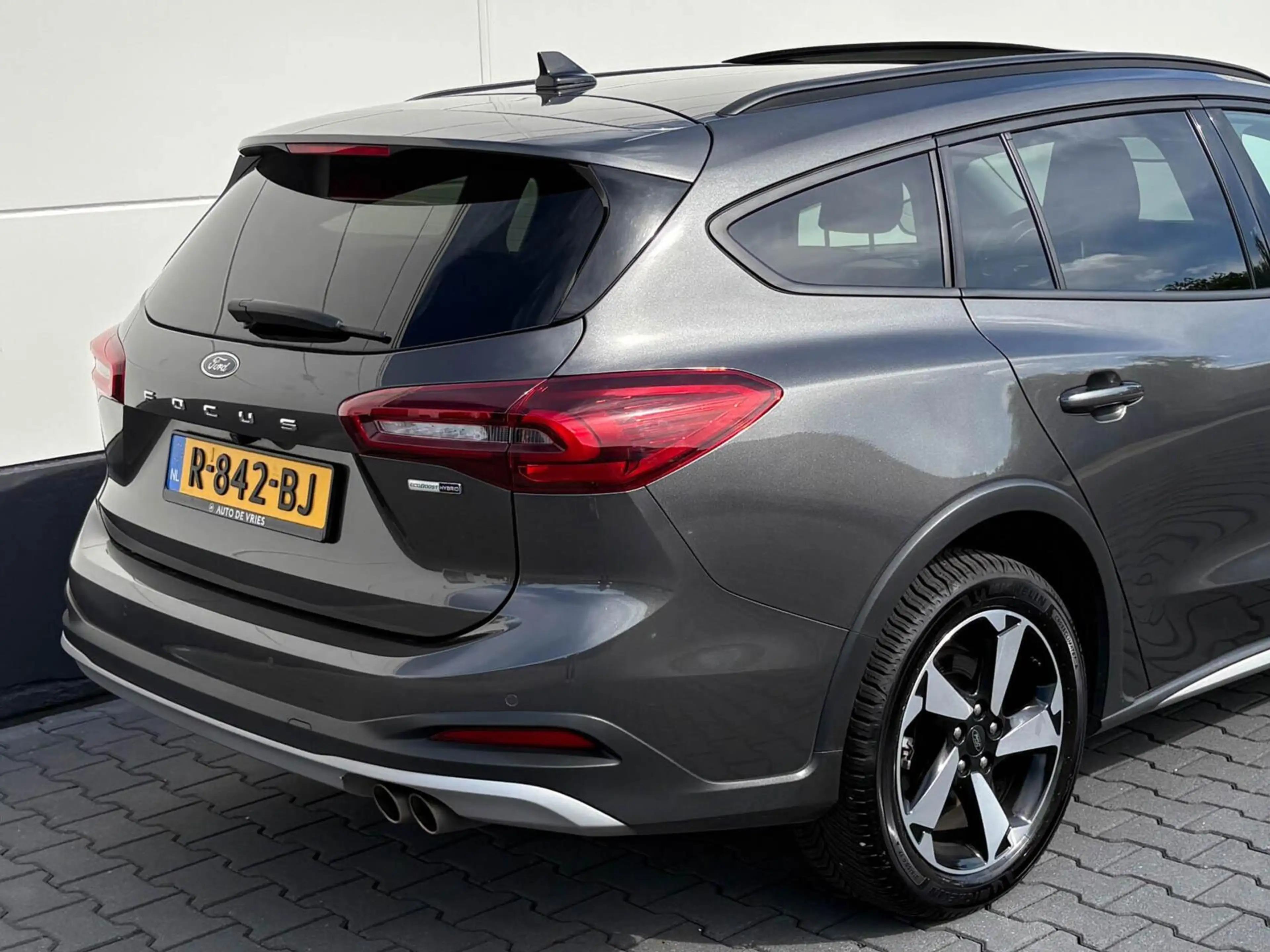 Ford Focus Wagon 1.0 125pk EcoBoost Hybrid Active X | Groot n — photo 30