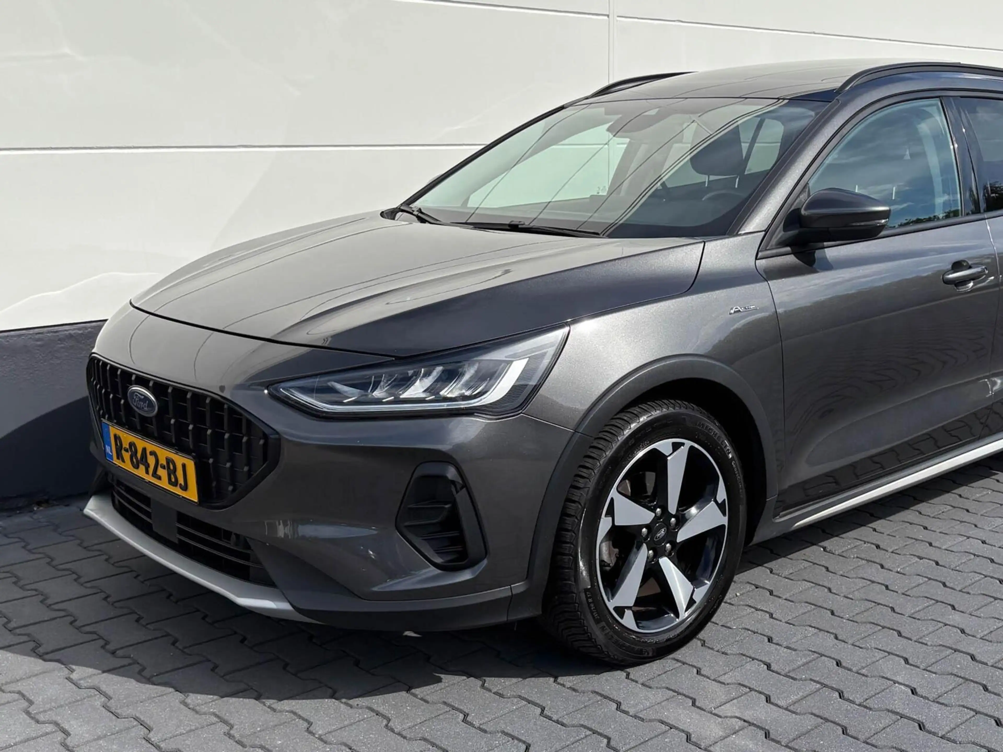 Ford Focus Wagon 1.0 125pk EcoBoost Hybrid Active X | Groot n — photo 39