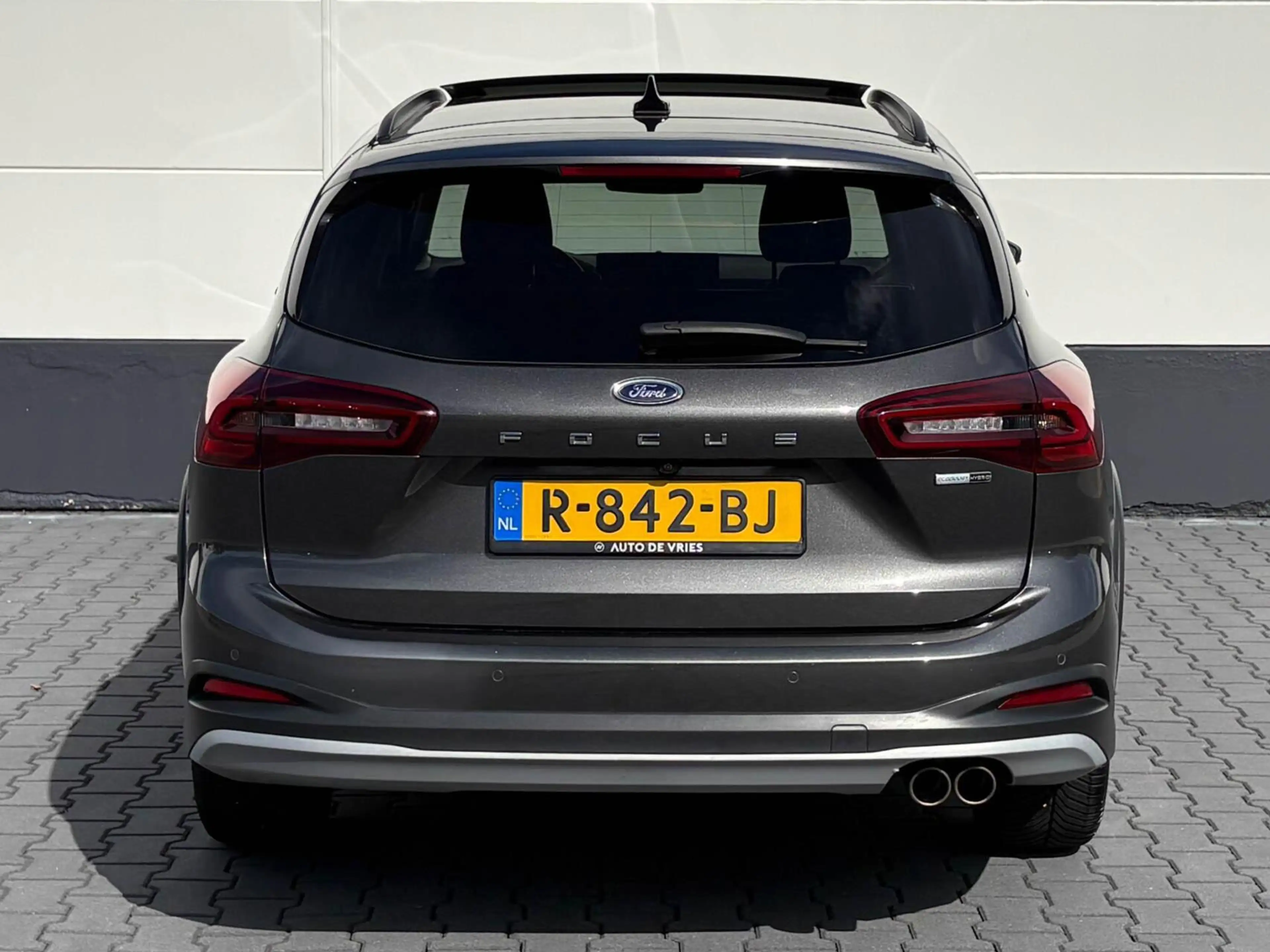 Ford Focus Wagon 1.0 125pk EcoBoost Hybrid Active X | Groot n — photo 24