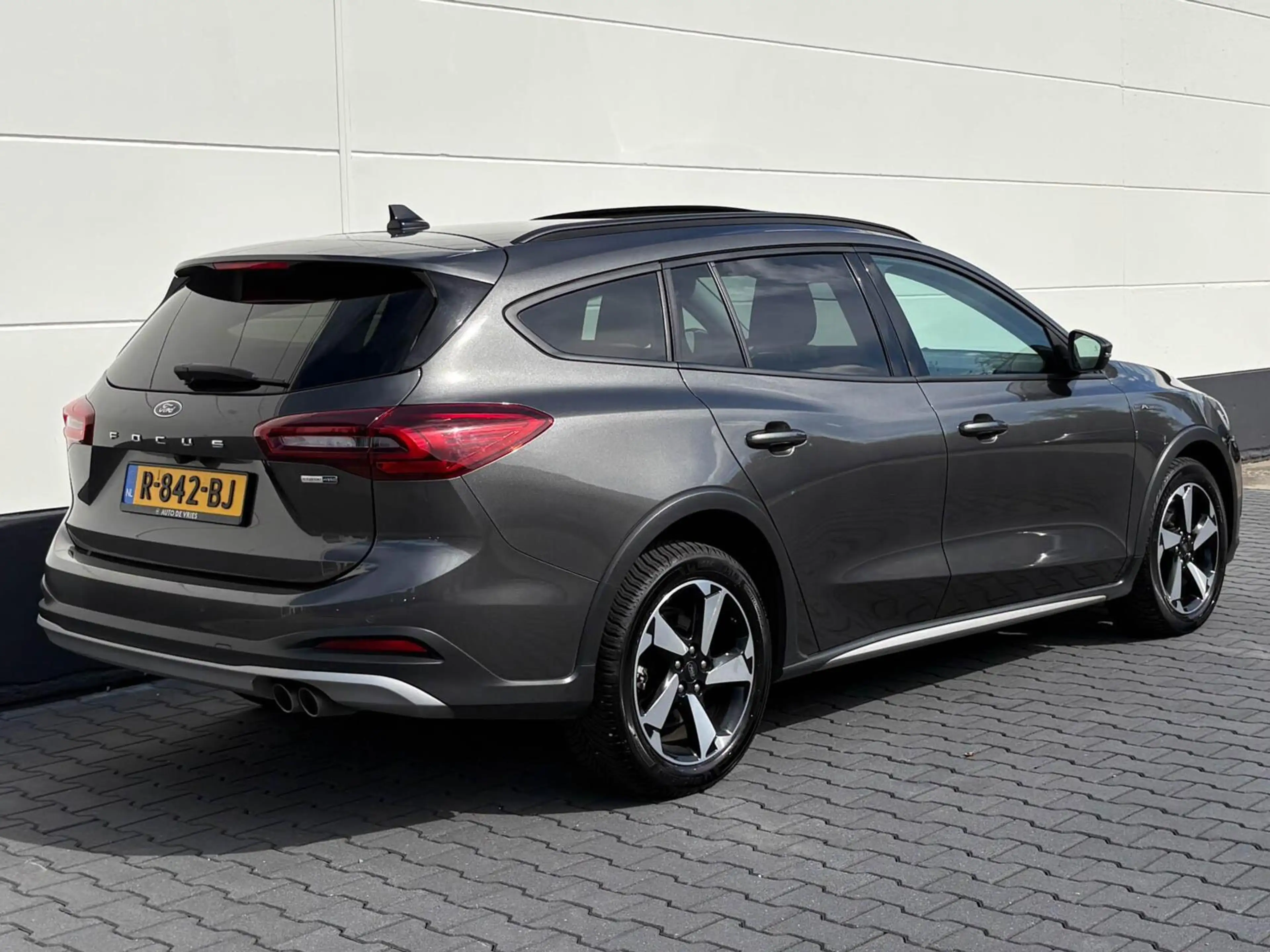 Ford Focus Wagon 1.0 125pk EcoBoost Hybrid Active X | Groot n — photo 41