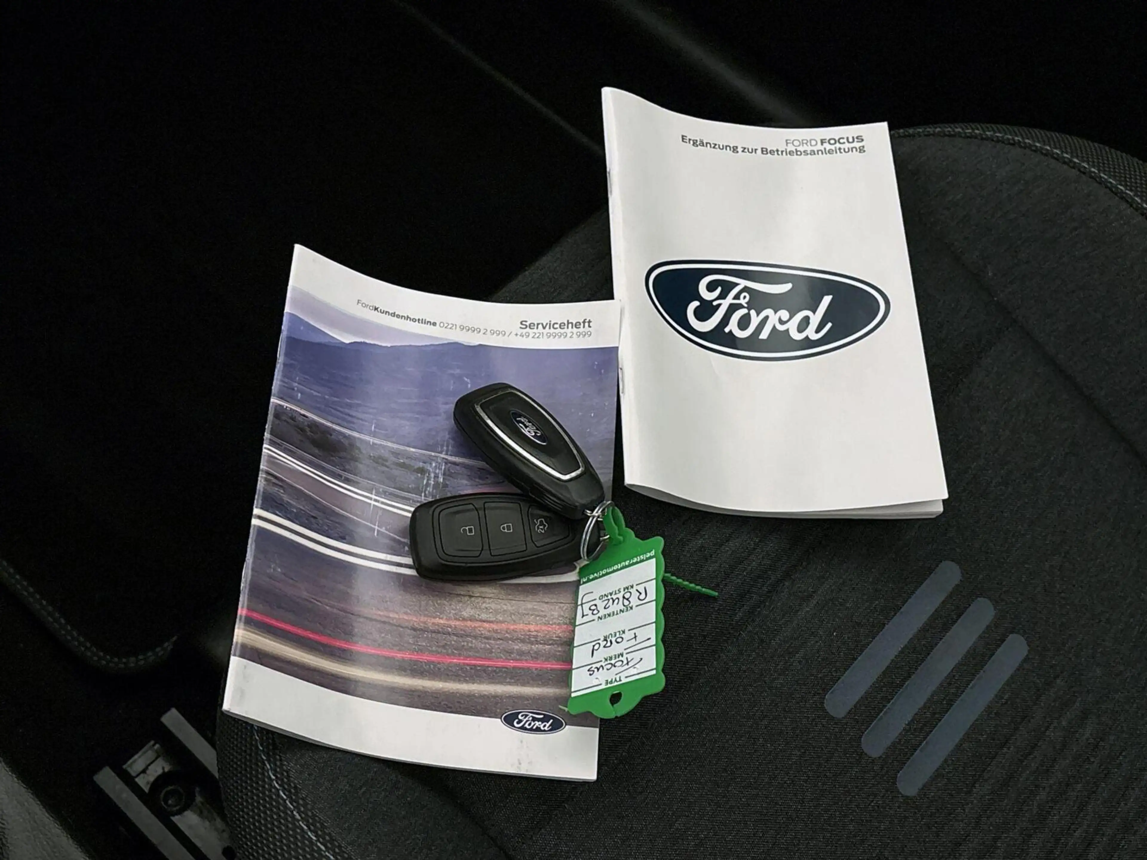 Ford Focus Wagon 1.0 125pk EcoBoost Hybrid Active X | Groot n — photo 46