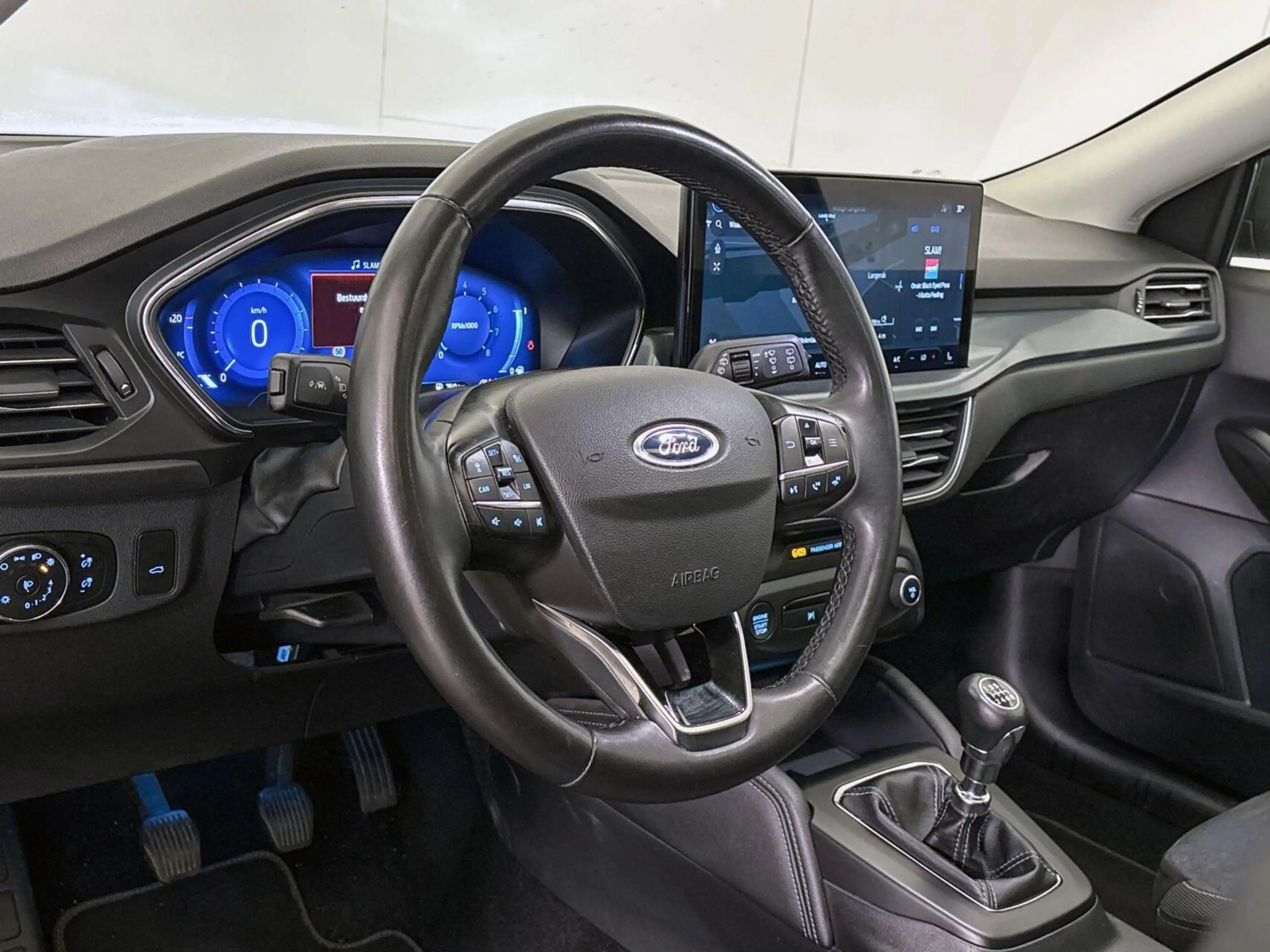 Ford Focus Wagon 1.0 125pk EcoBoost Hybrid Active X | Groot n — photo 5