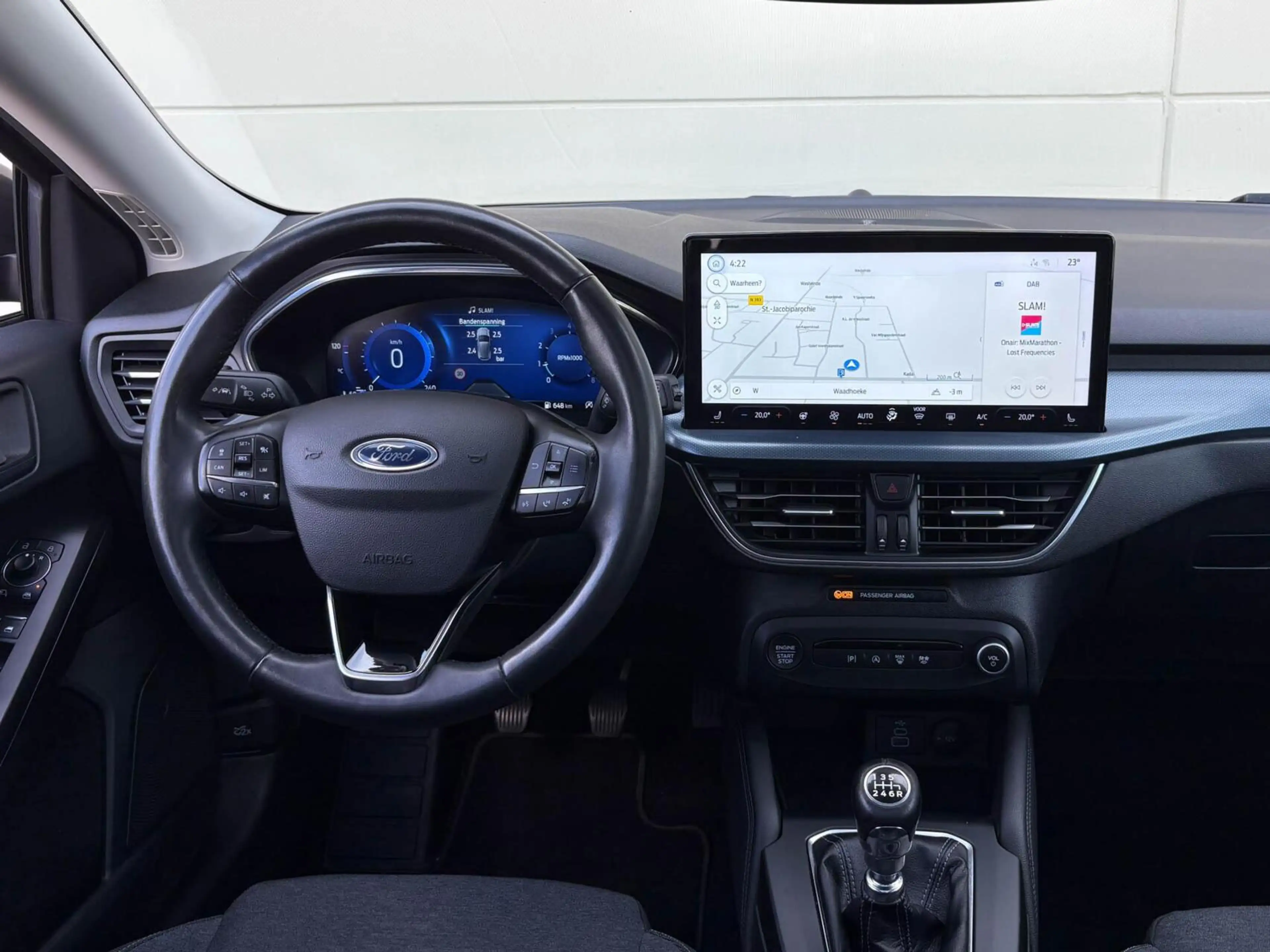 Ford Focus Wagon 1.0 125pk EcoBoost Hybrid Active X | Groot n — photo 27