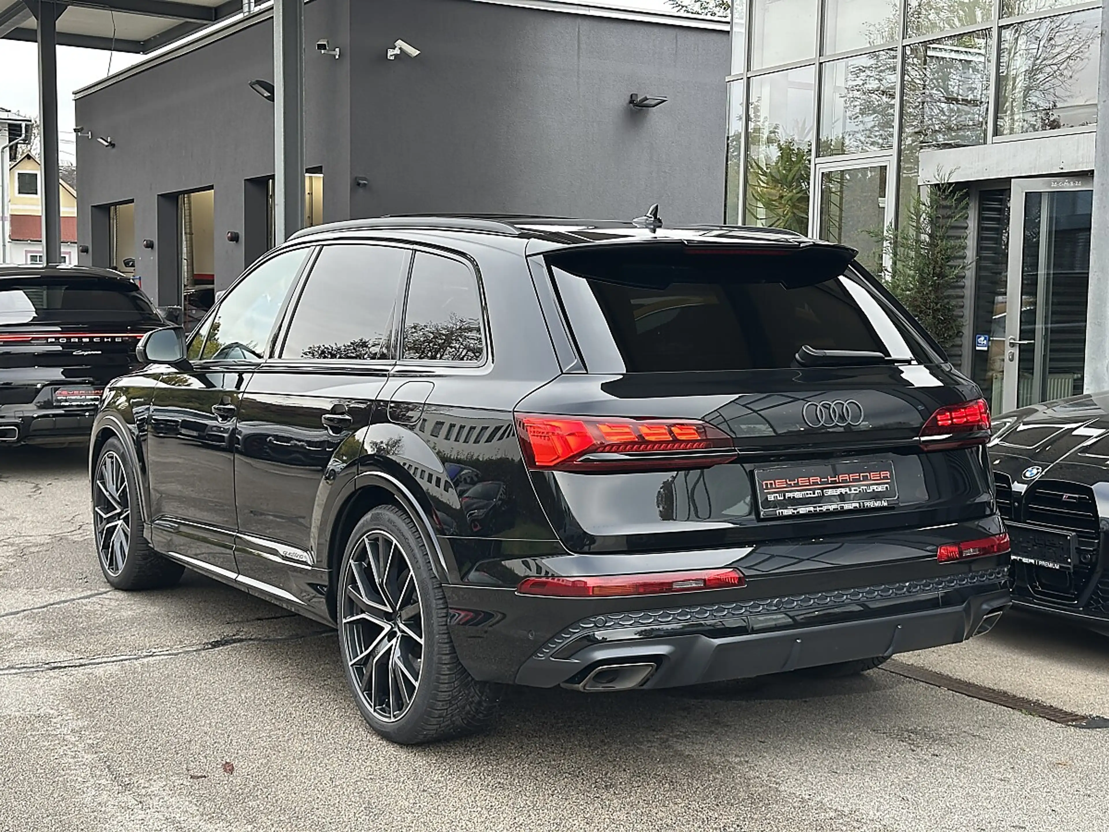 Audi Q7 60 TFSI e PHEV quattro S-LINE, Panorama, 360° K... — photo 7