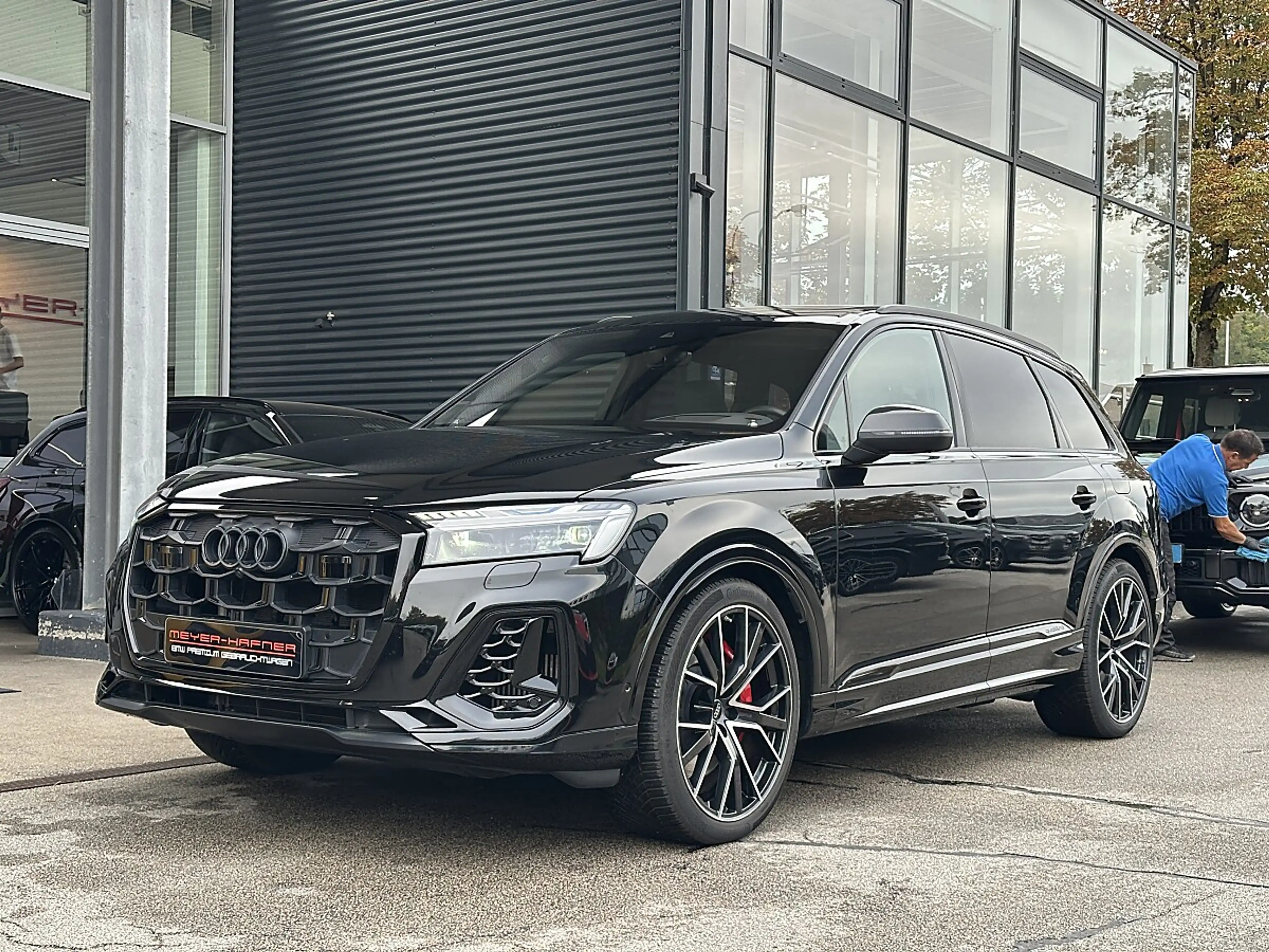 Audi Q7 60 TFSI e PHEV quattro S-LINE, Panorama, 360° K... — photo 2
