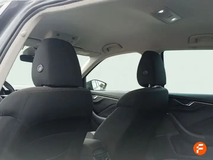 Škoda Kamiq 1.0 TSI Style 2023, foto 22