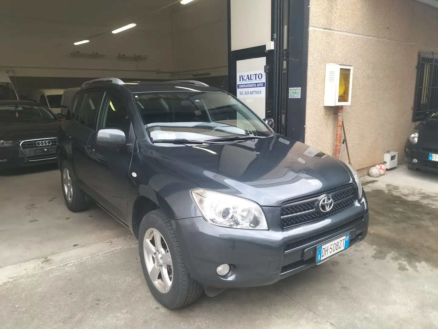 Toyota RAV 4 RAV4 5p 2.0 benzina GPL Grigio - 2