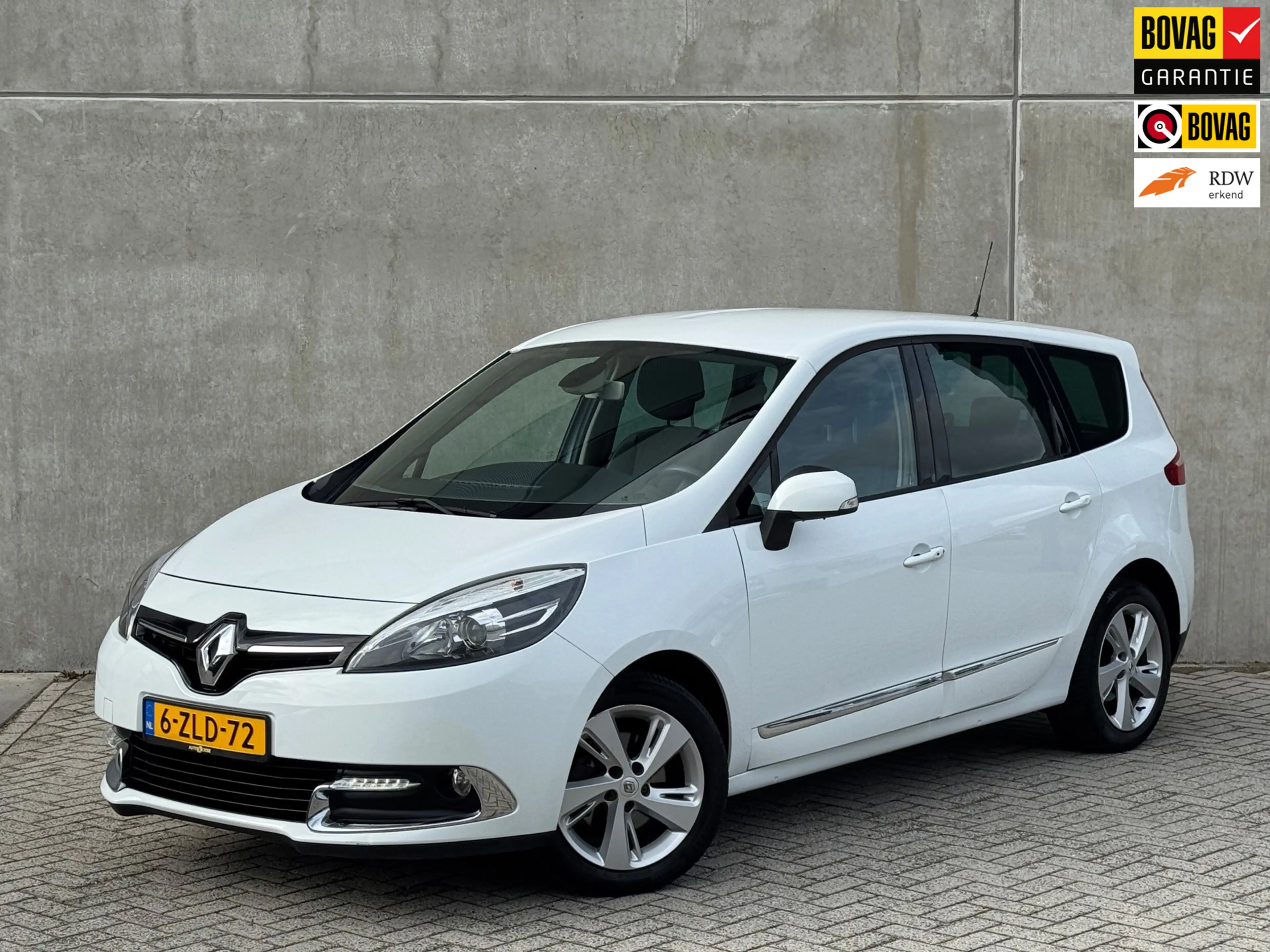 Renault Grand Scenic 2.0 140pk AUT 2012 Wit CLIMA|TREKHAAK