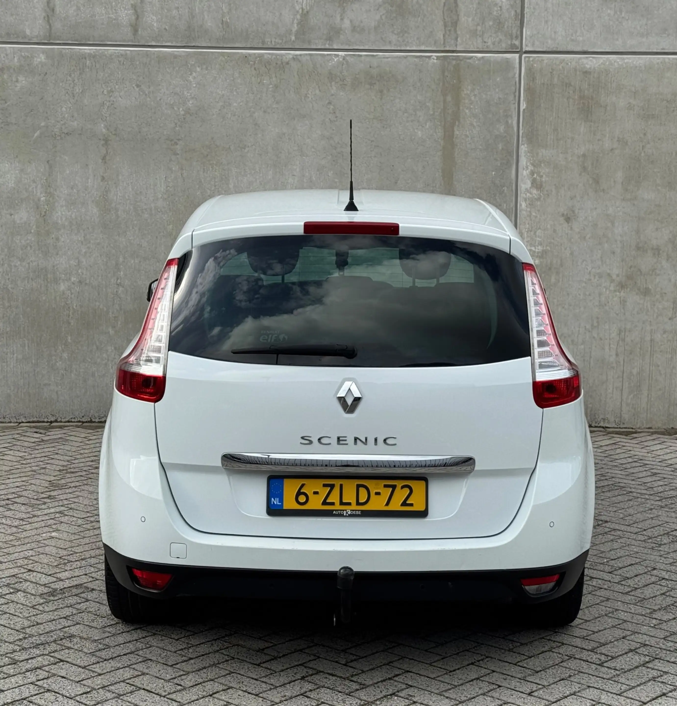 Renault Grand Scenic 2.0 140pk AUT 2012 Wit CLIMA|TREKHAAK — photo 16