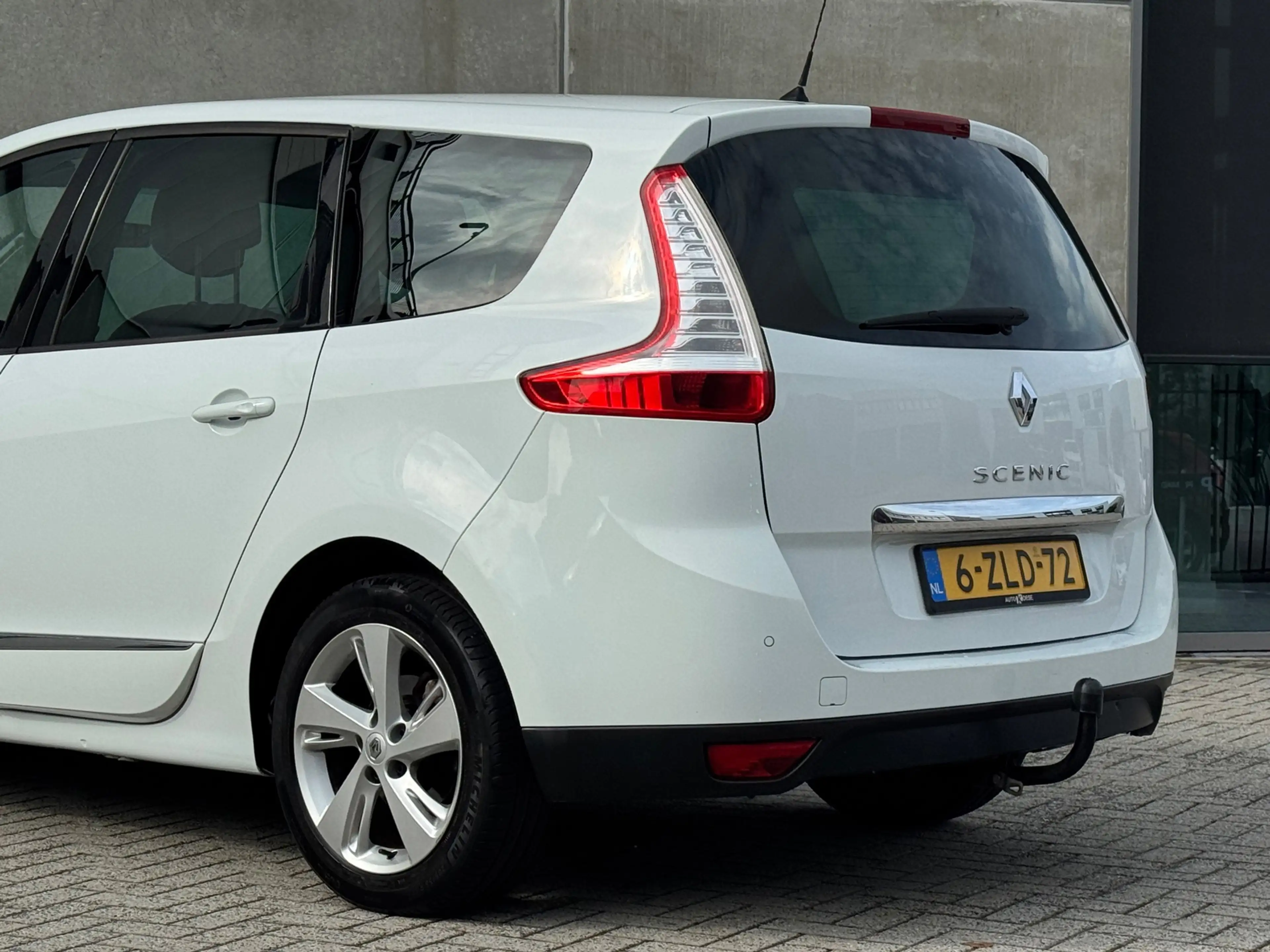 Renault Grand Scenic 2.0 140pk AUT 2012 Wit CLIMA|TREKHAAK — photo 6