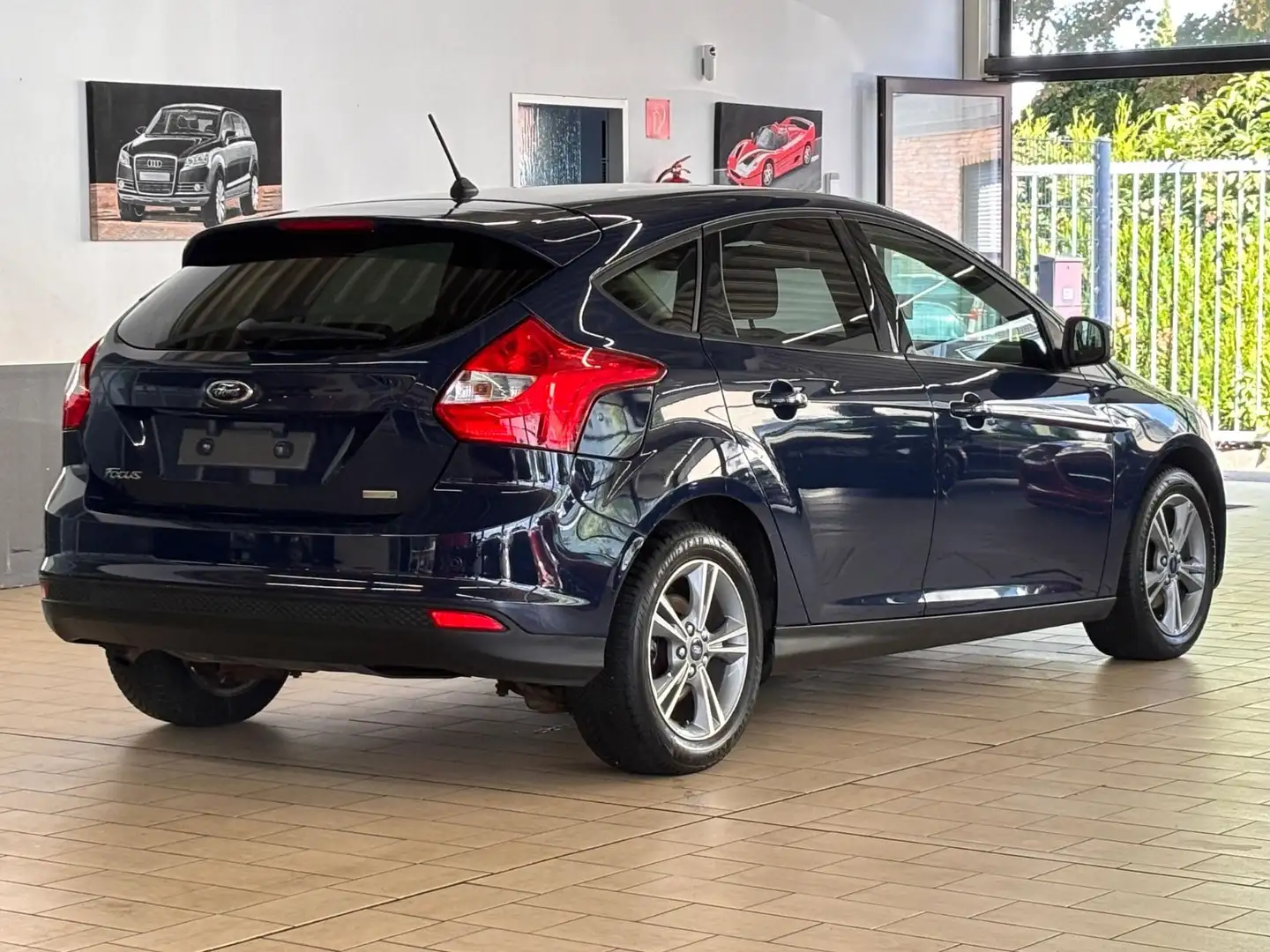 Ford Focus FOCUS 1.0 SYNC EDiTiON *NAVi*KLiMA*SiTZHZG*16 Blau - 2