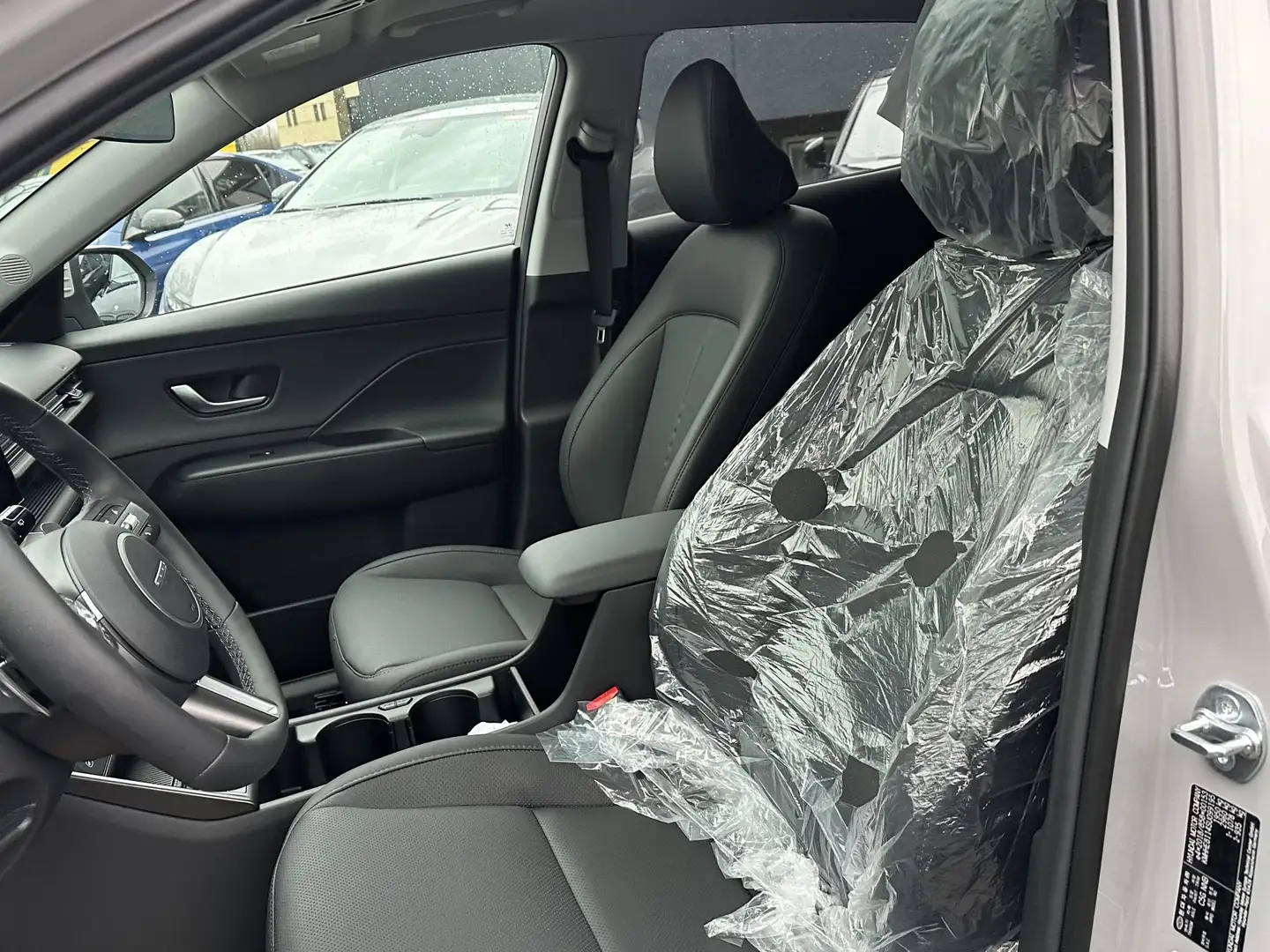 Hyundai KONA 1.6 GDI HEV Premium Sky VAN: 44.300,- VOOR: 35.877 Grijs - 2