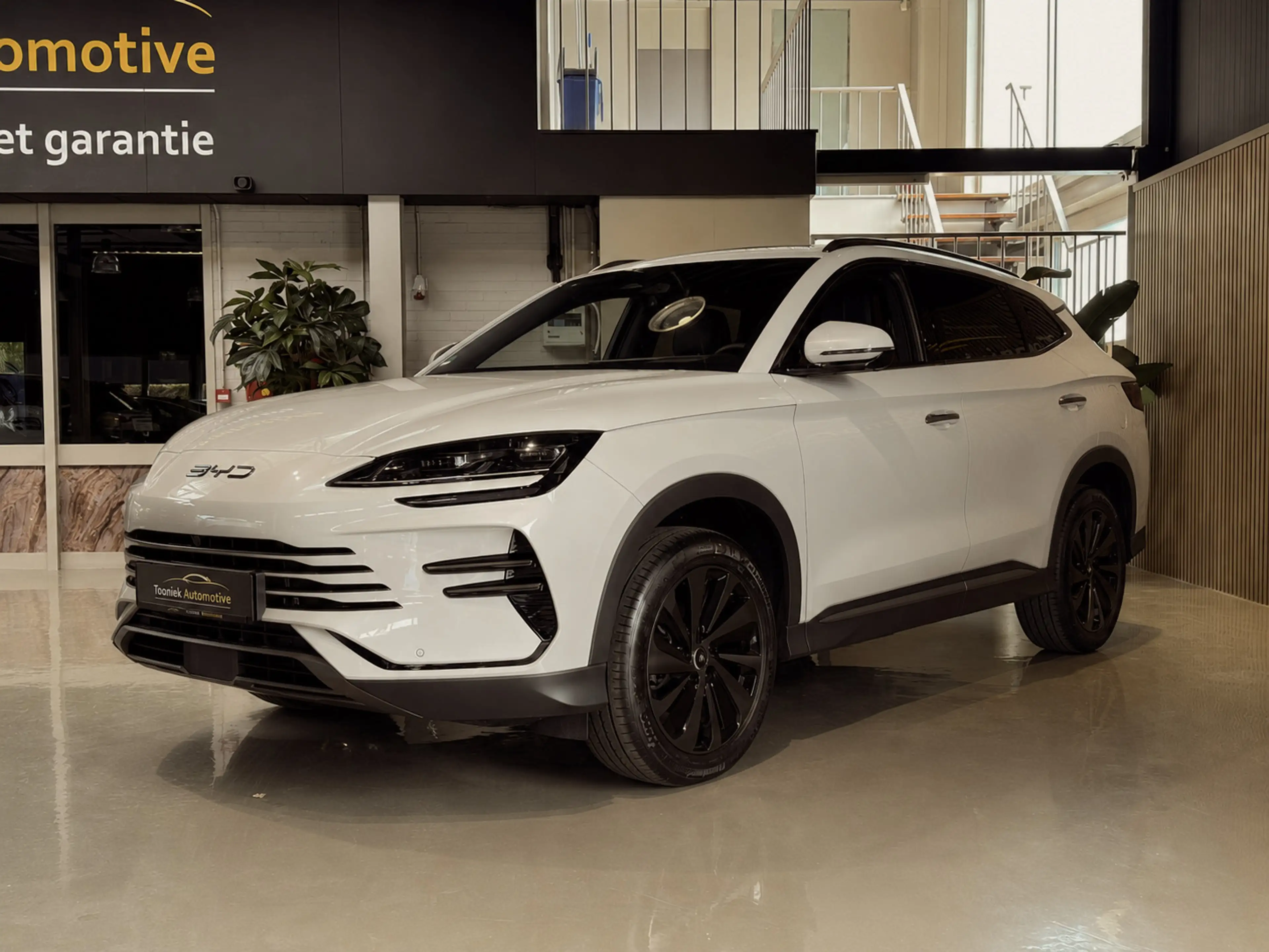 BYD Seal U NIEUW BINNEN BLACK EDITION 1.5 DM U Boost PANORAMA — photo 3