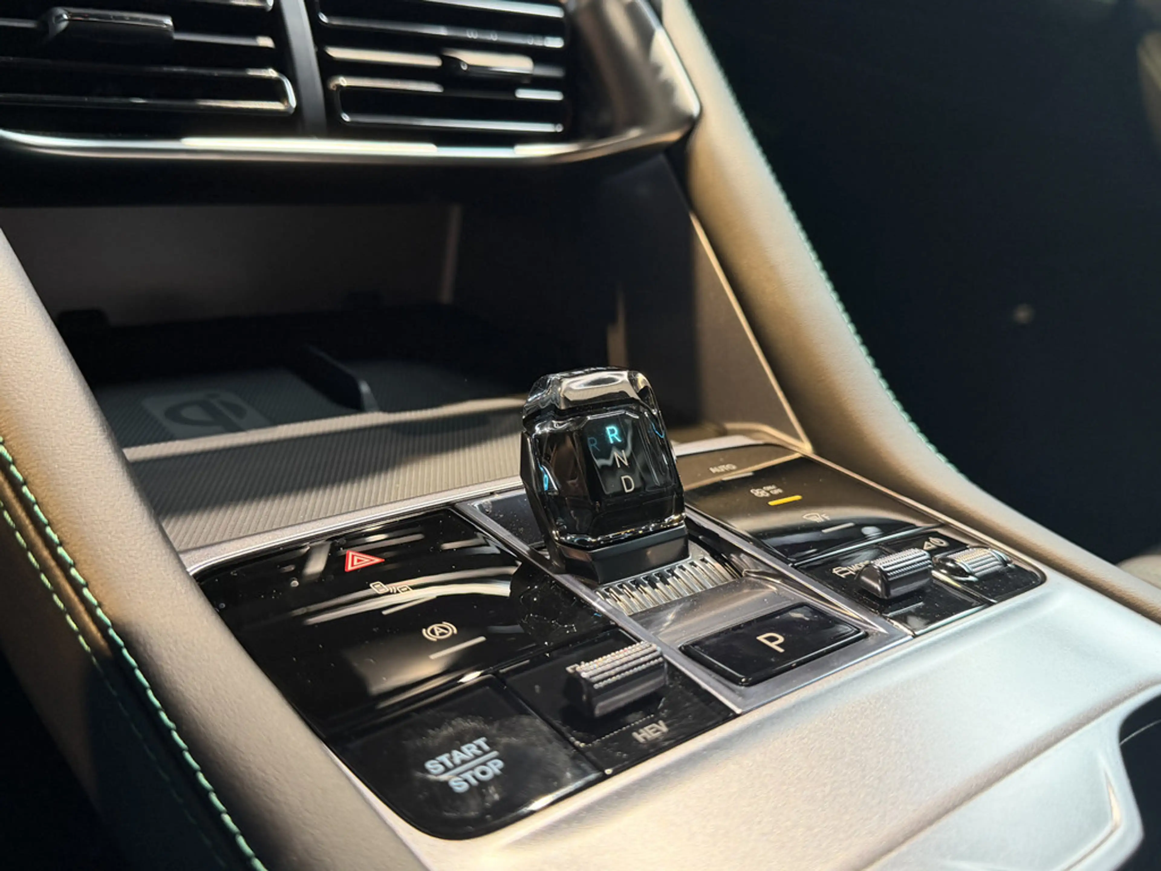 BYD Seal U NIEUW BINNEN BLACK EDITION 1.5 DM U Boost PANORAMA — photo 14