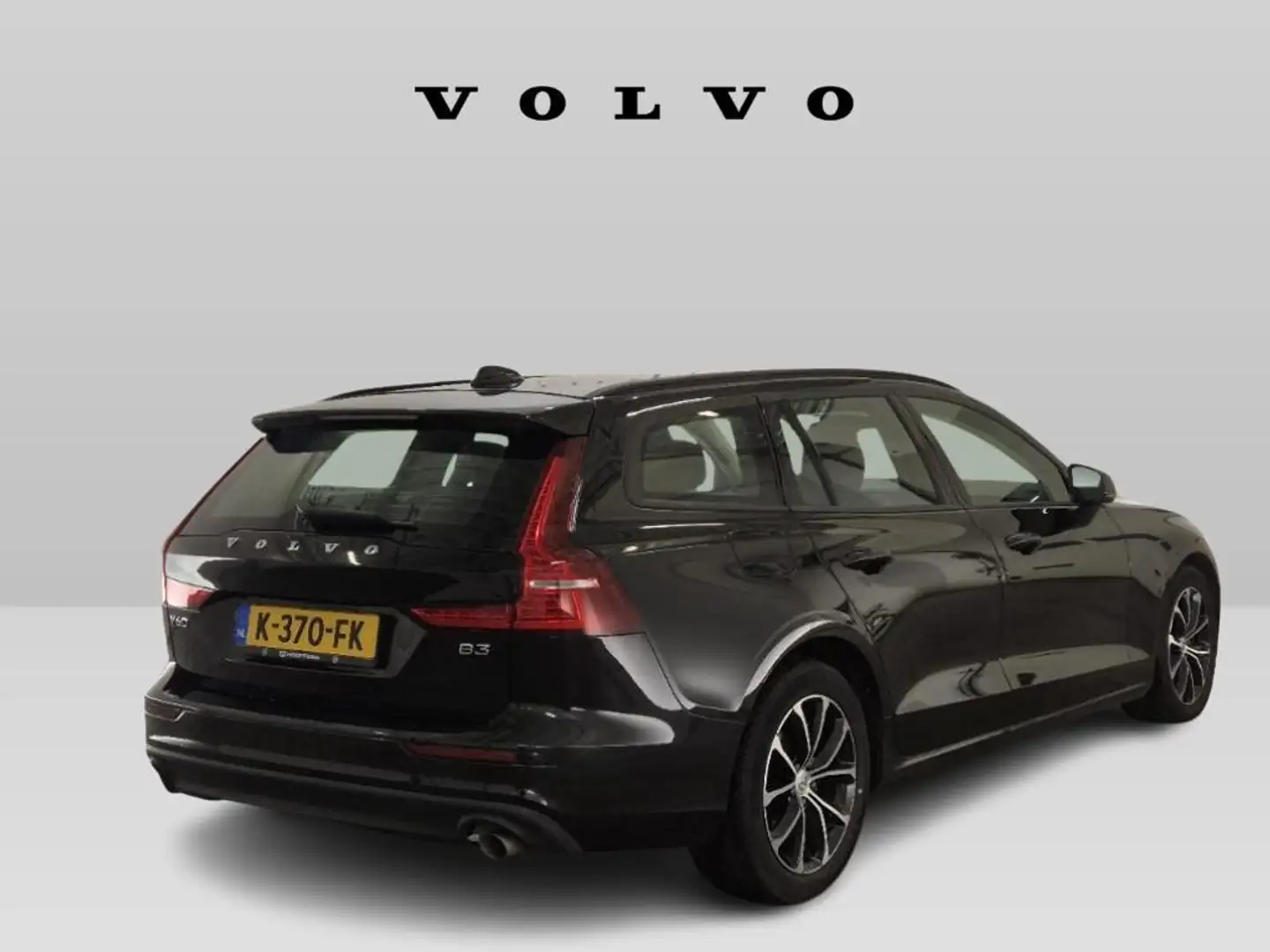 Volvo V60 2.0 B3 Momentum Advantage | Cruise Control | Navig Schwarz - 2